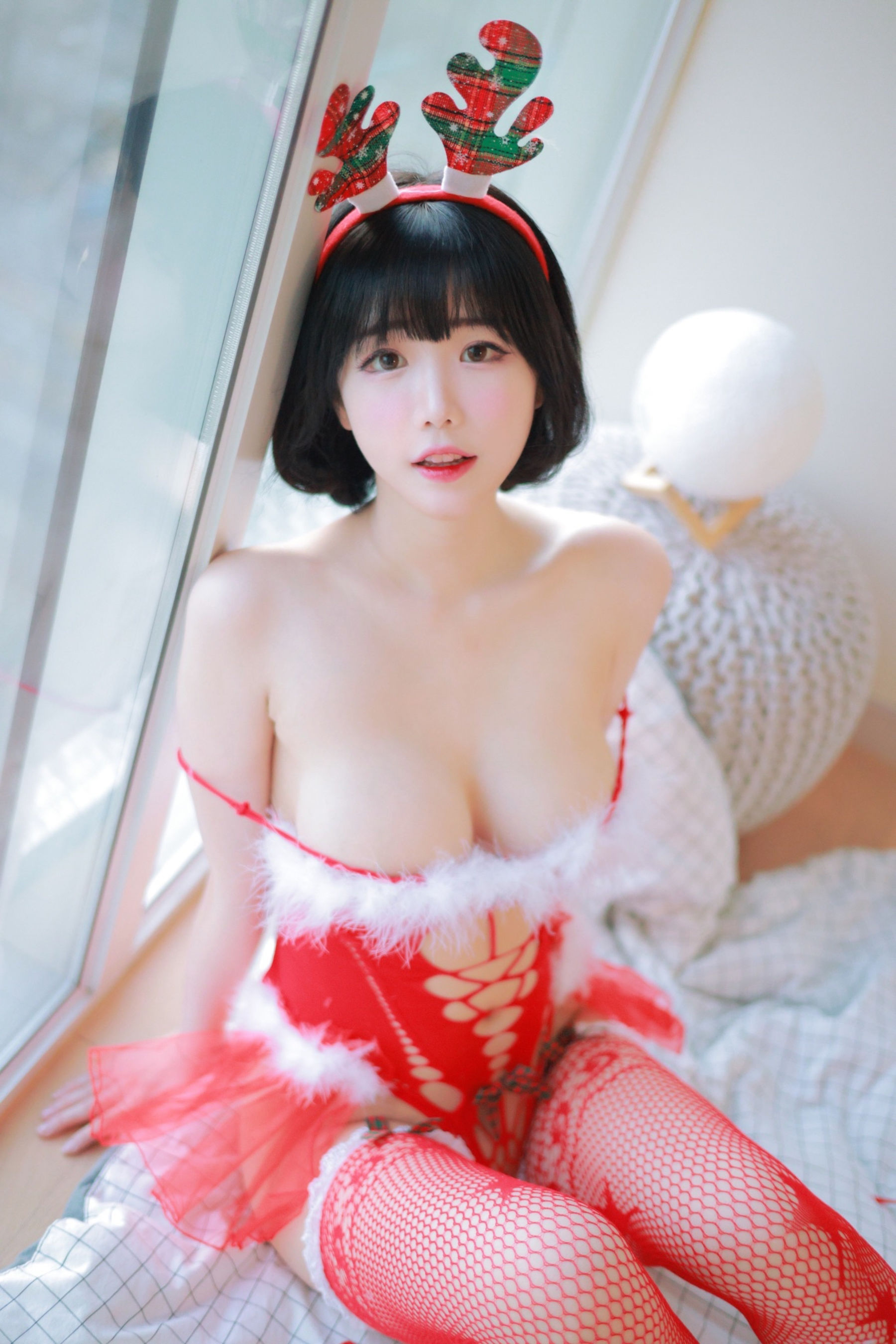 [福利COS] 韩网可爱性感网红Addielyn - X\'mas
