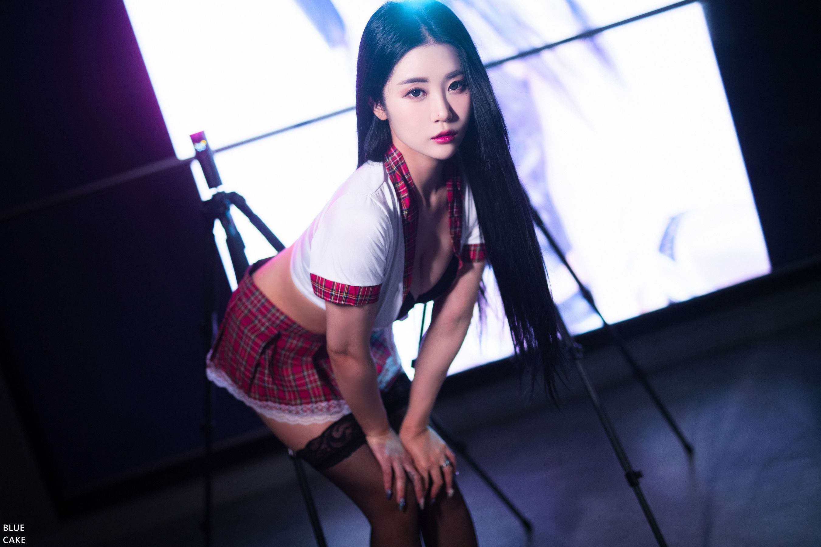 [BLUECAKE]  Bomi - Siren
