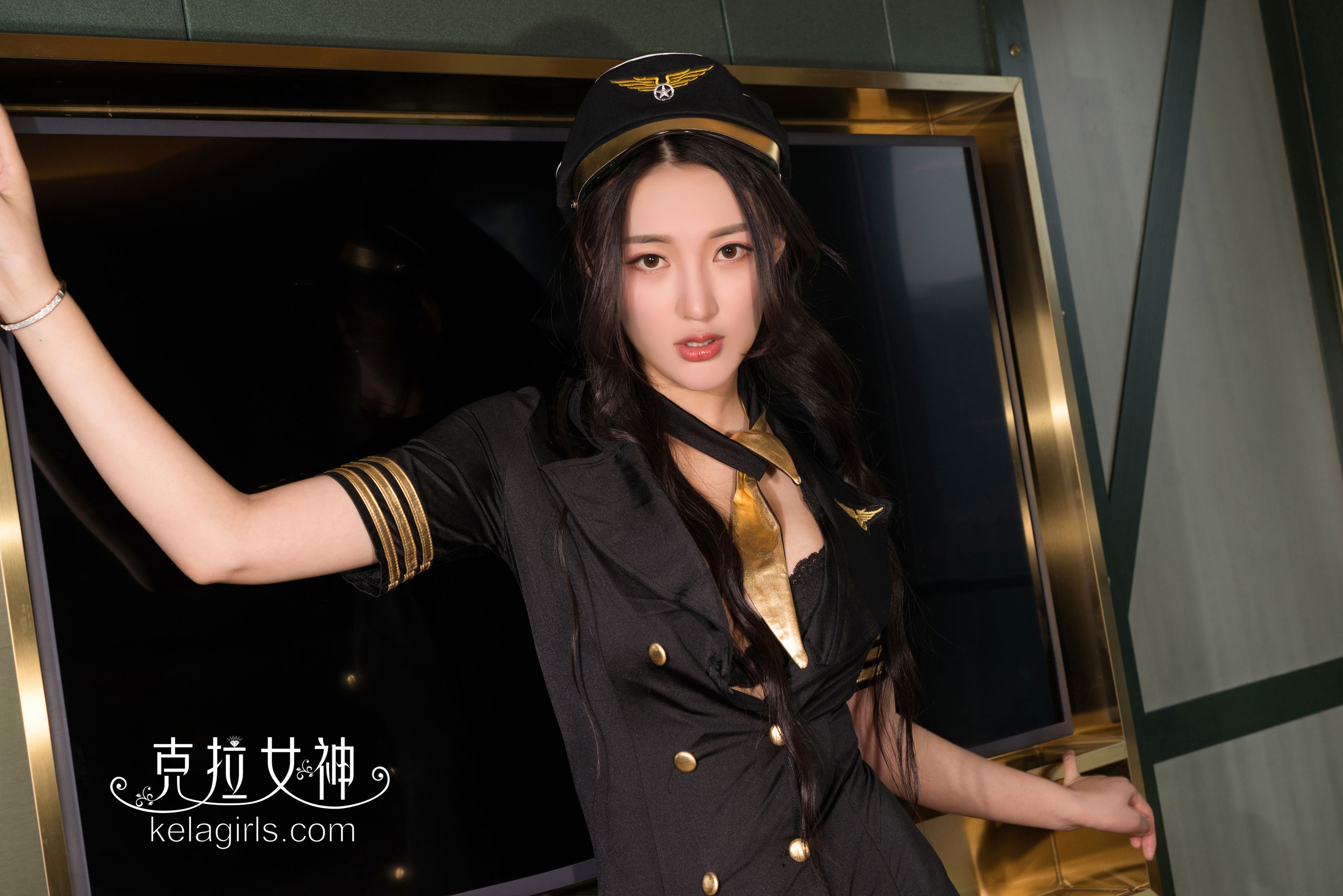 [克拉女神Kelagirls]  璇子 机长带你飞