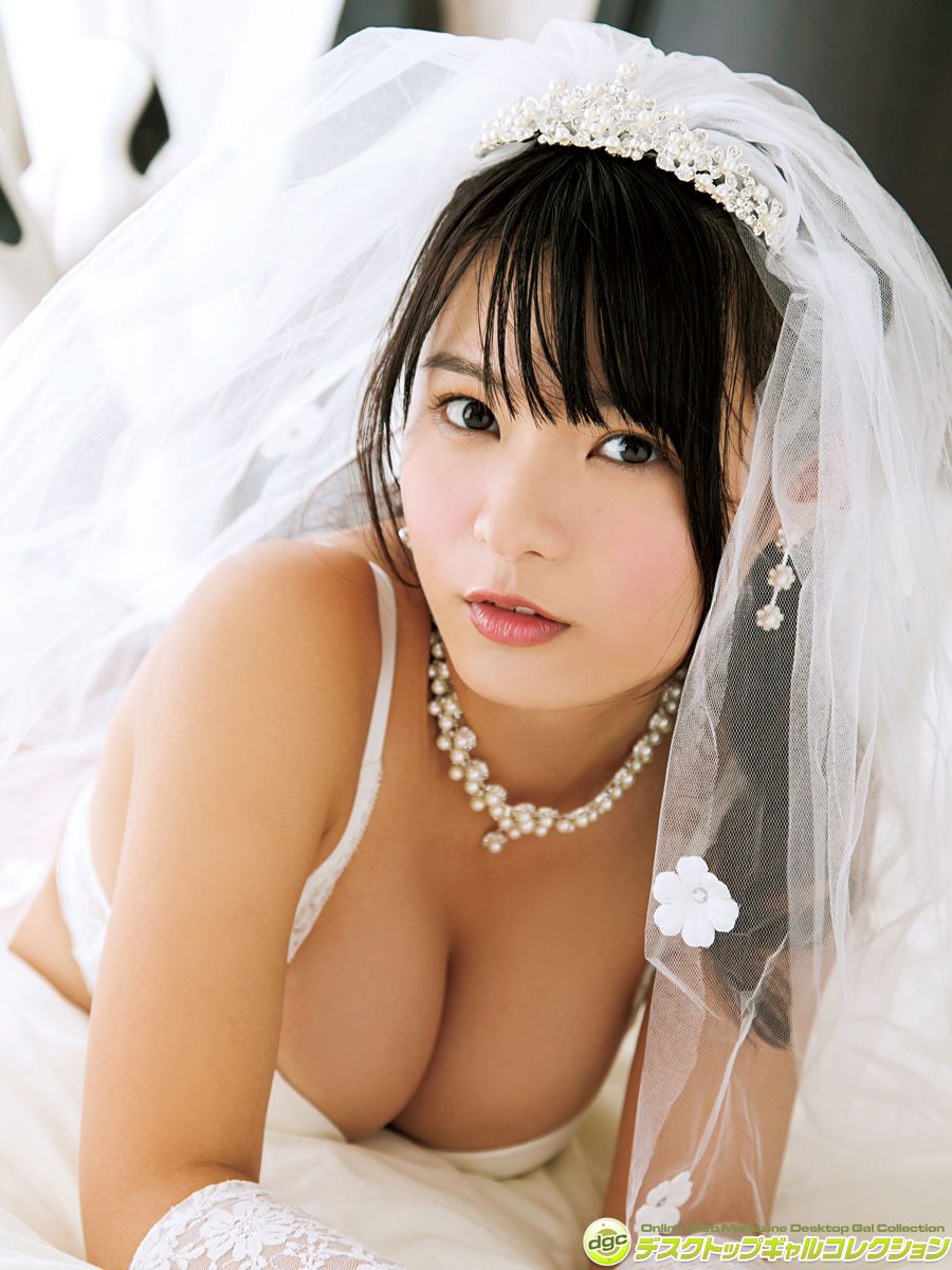 星名美津紀《話題の現役女子大生グラドル☆初の沖縄ロケ》 [DGC] NO.1332