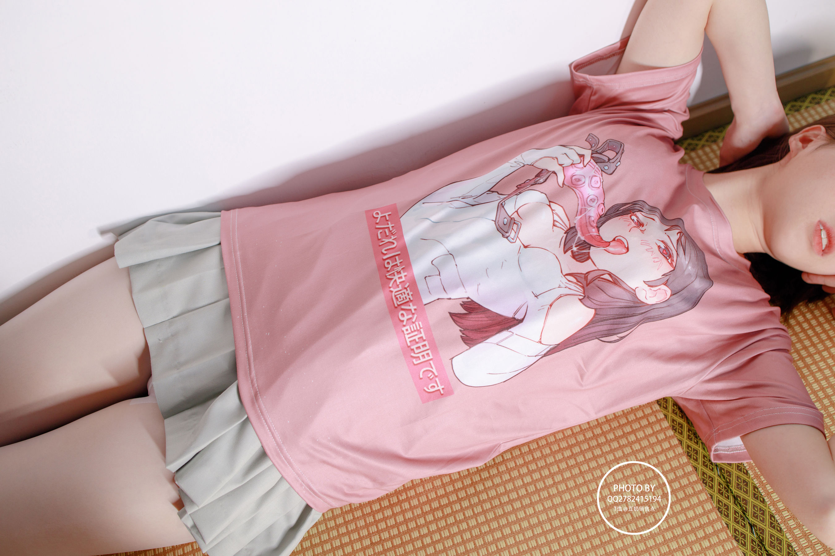 [森萝财团] 無料004 凉席上的白丝美少女