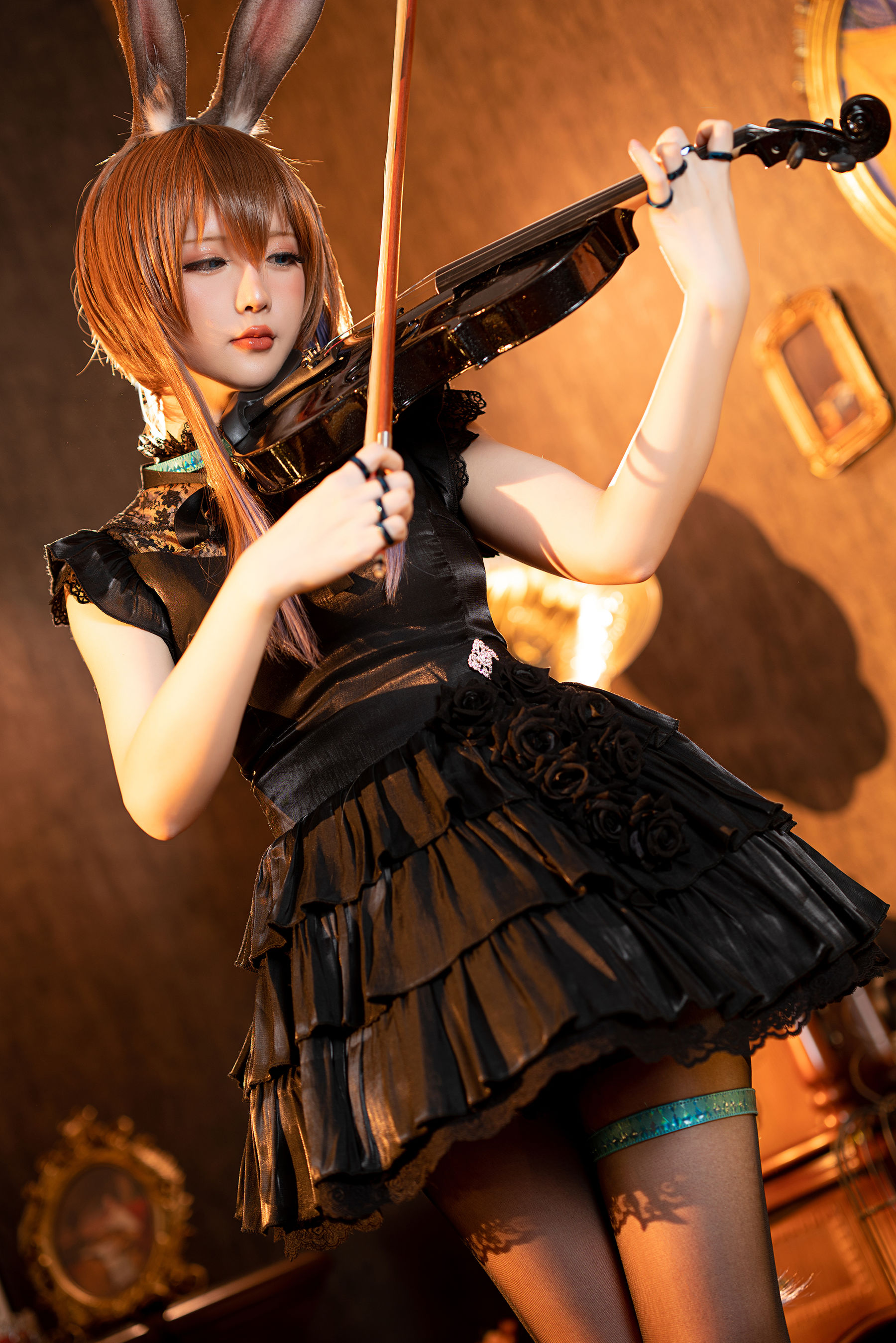 [福利COS] Coser小姐姐星之迟迟 - 阿米娅 音律联觉