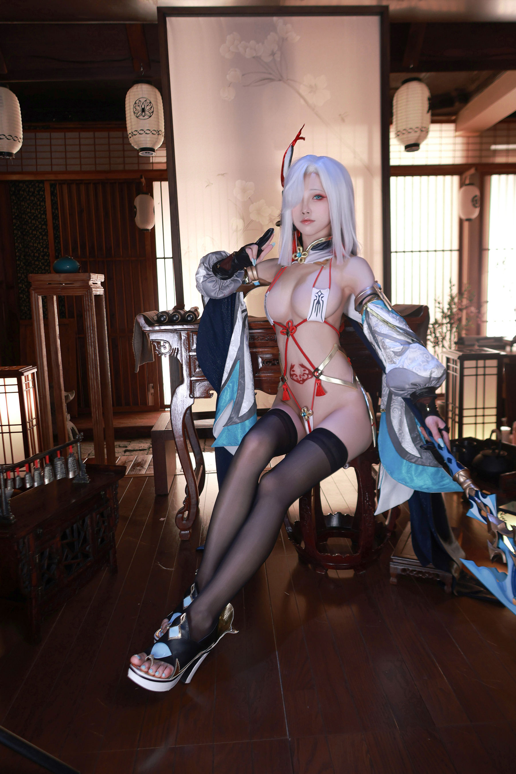 [福利COS] 动漫博主水淼aqua - 原神 申鹤