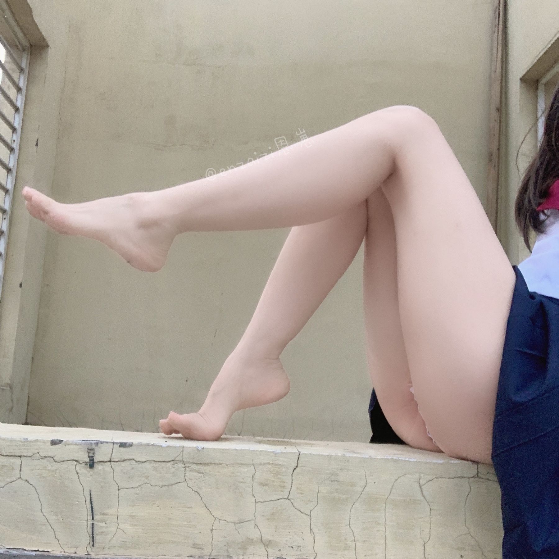 [福利COS] 恩崽 - 天台水手服