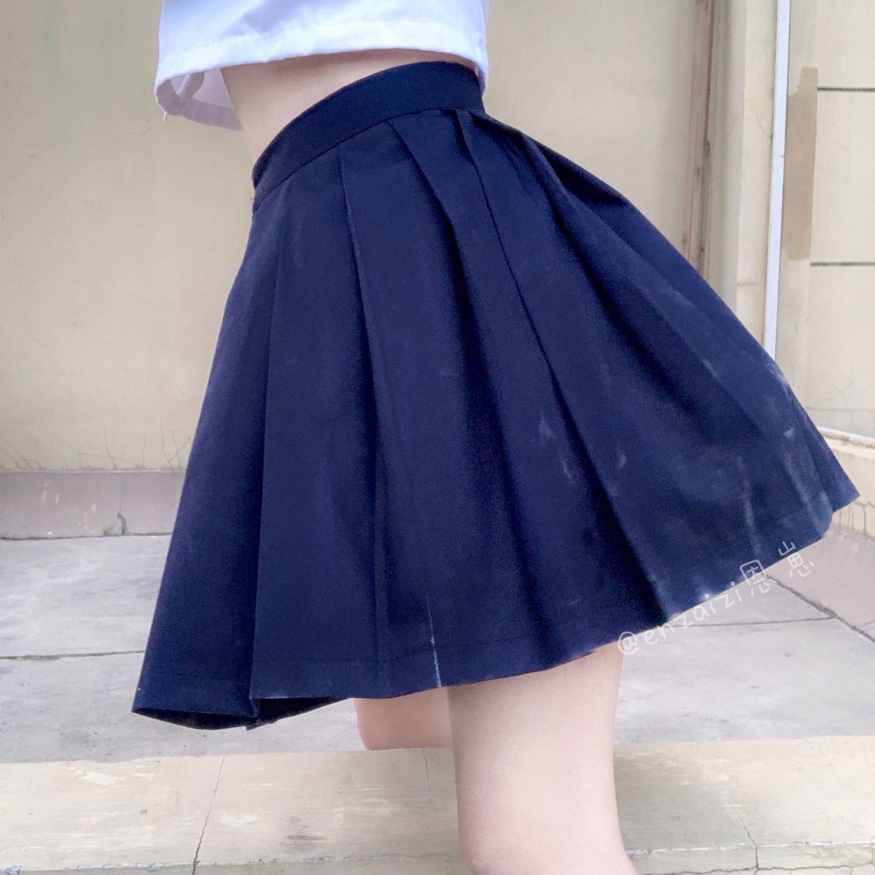 [福利COS] 恩崽 - 天台水手服