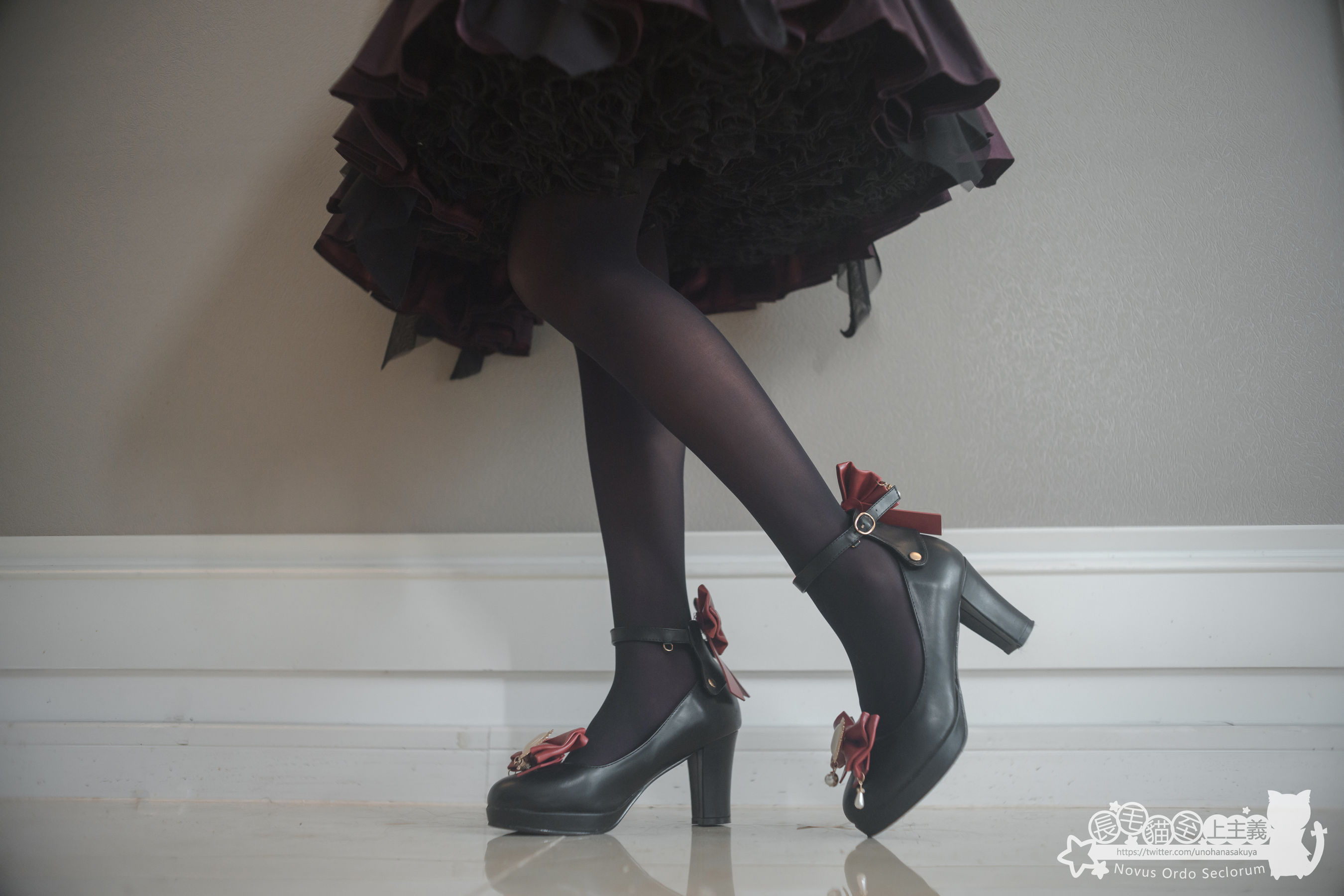 [福利COS] 福利姬木花琳琳是勇者 - Lolita Collection XXXII