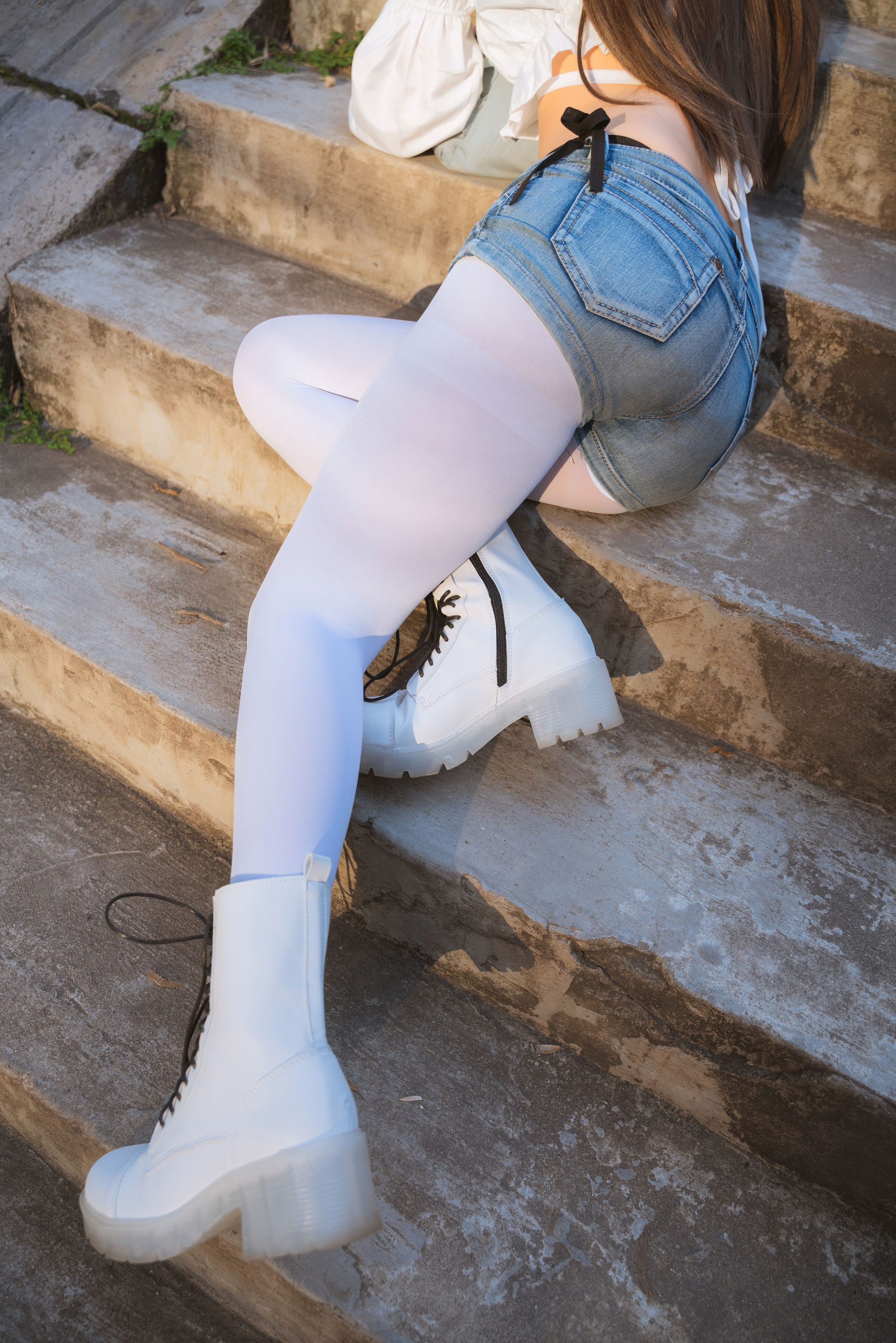 [福利COS] 阳光美少女萌芽儿o0 - 邻家小恶魔