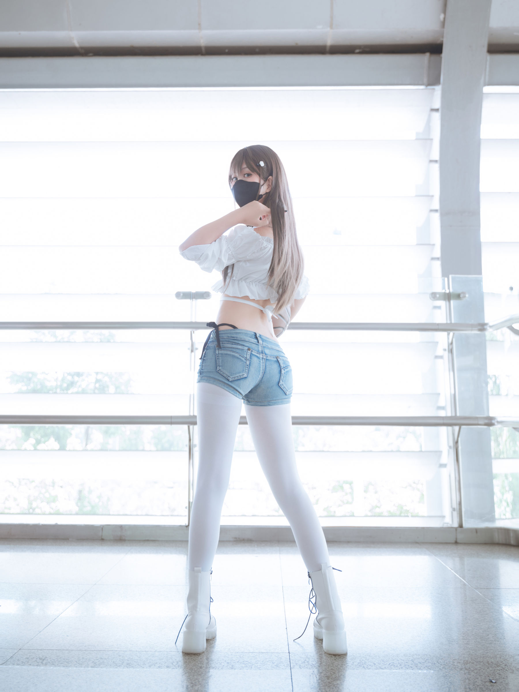[福利COS] 阳光美少女萌芽儿o0 - 邻家小恶魔