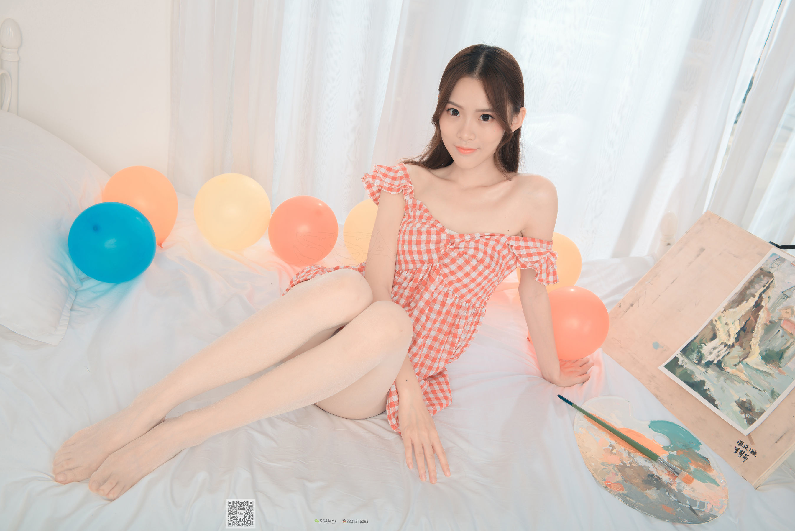 [SSA丝社]超清写真 No.014 小琪琪 闪光开裆丝袜的另一种演绎