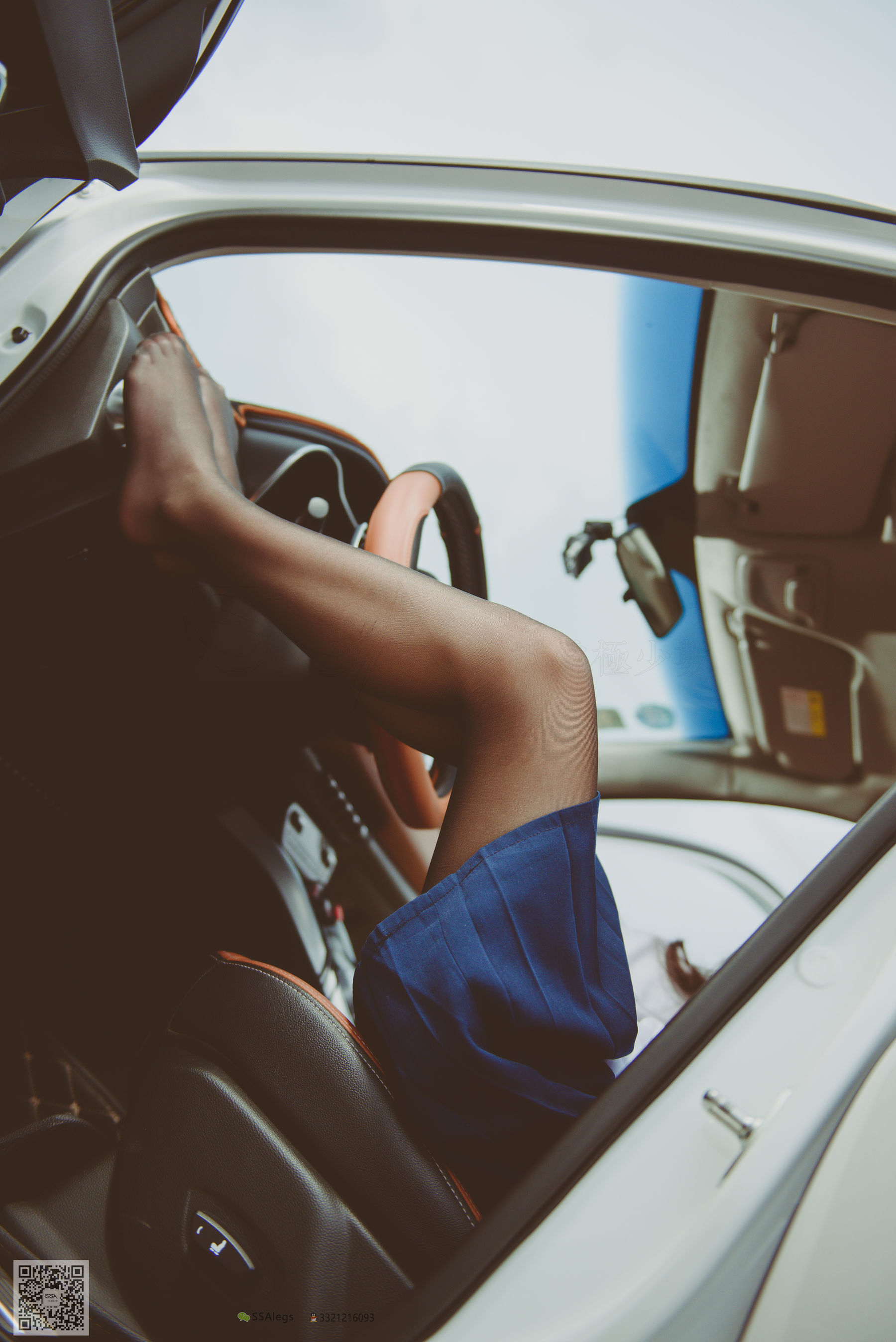 [SSA丝社]超清写真 No.017 佳佳 小丝妹开车