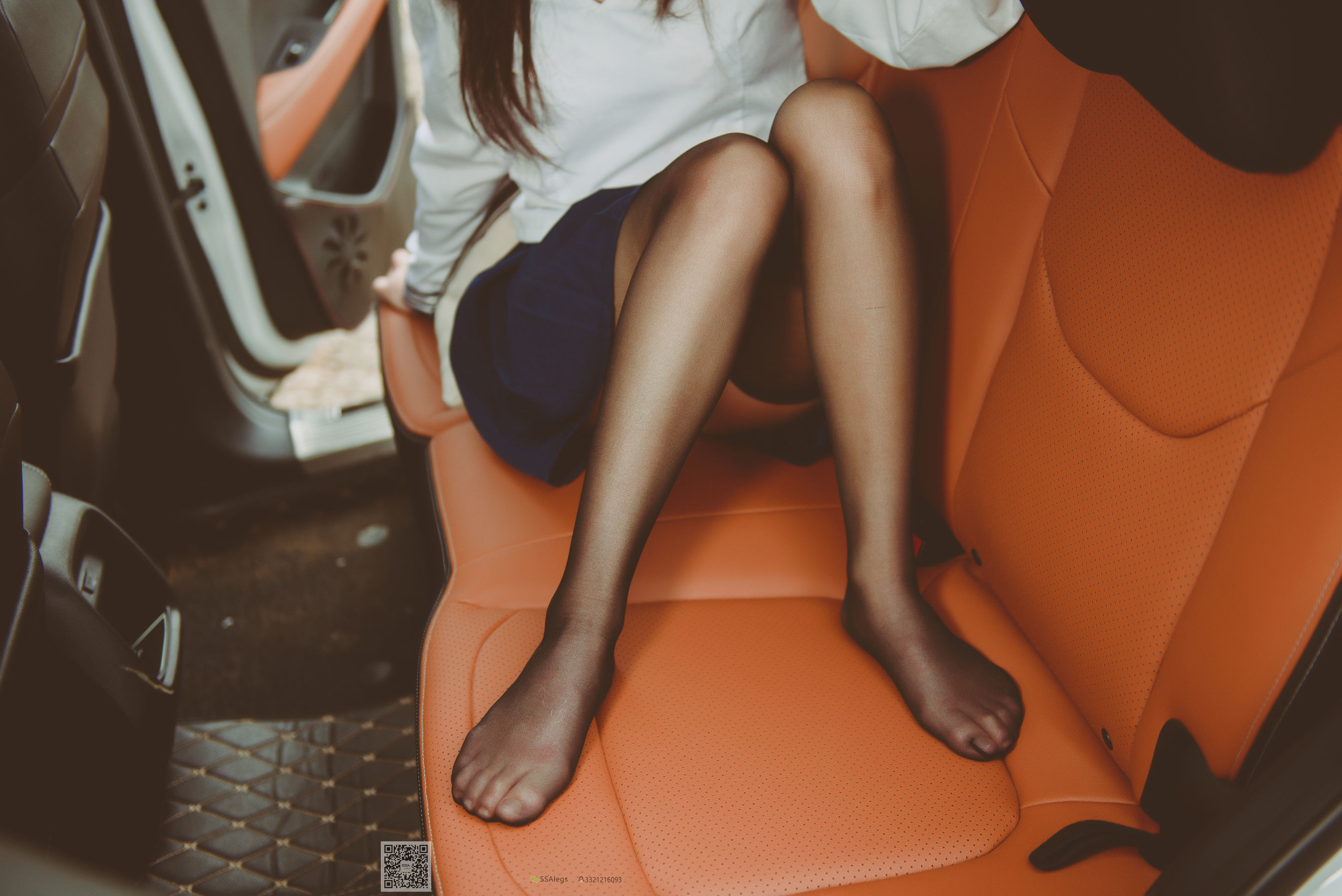 [SSA丝社]超清写真 No.017 佳佳 小丝妹开车