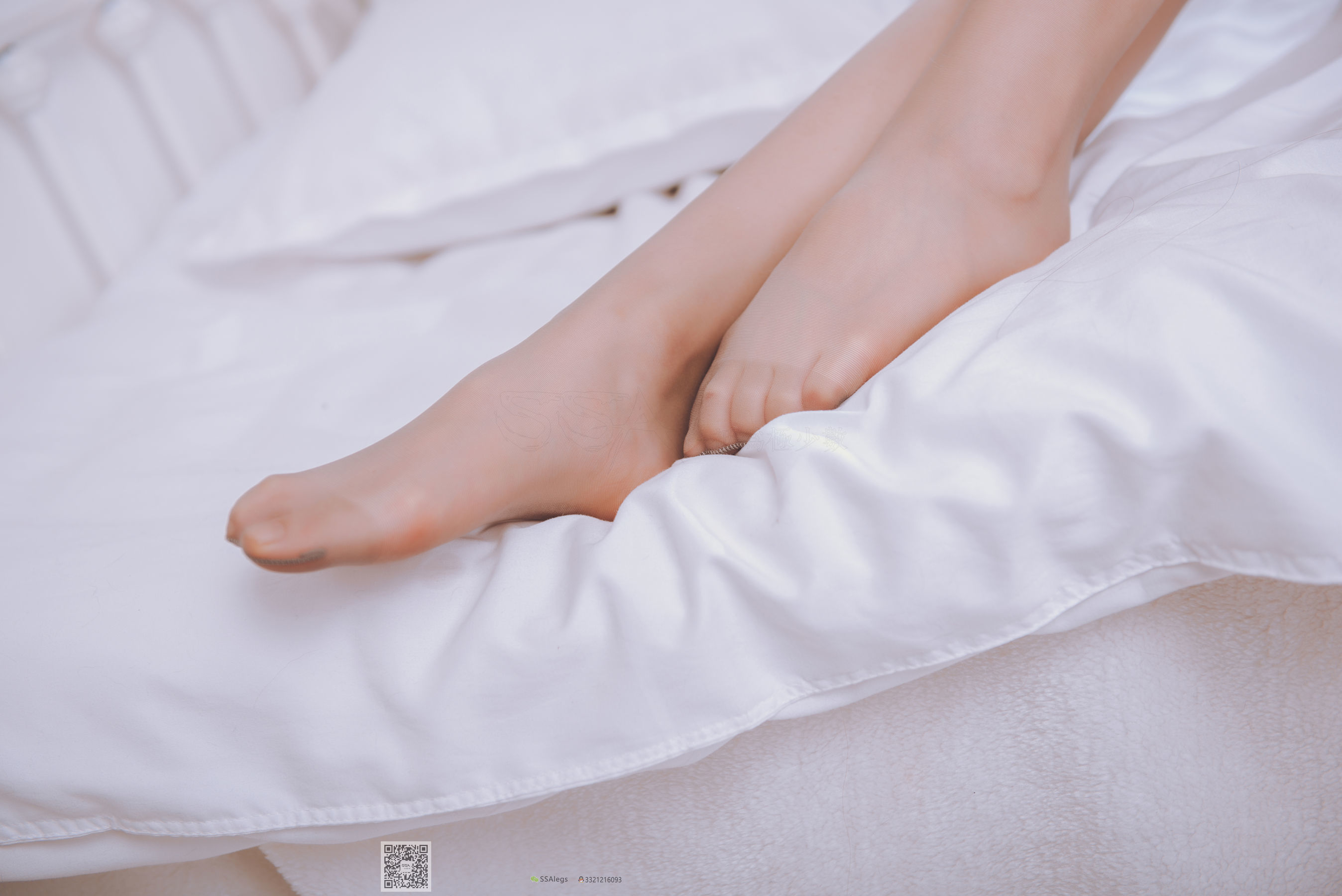 [SSA丝社]超清写真 No.020 小琪琪 女秘书闺房灰丝袜