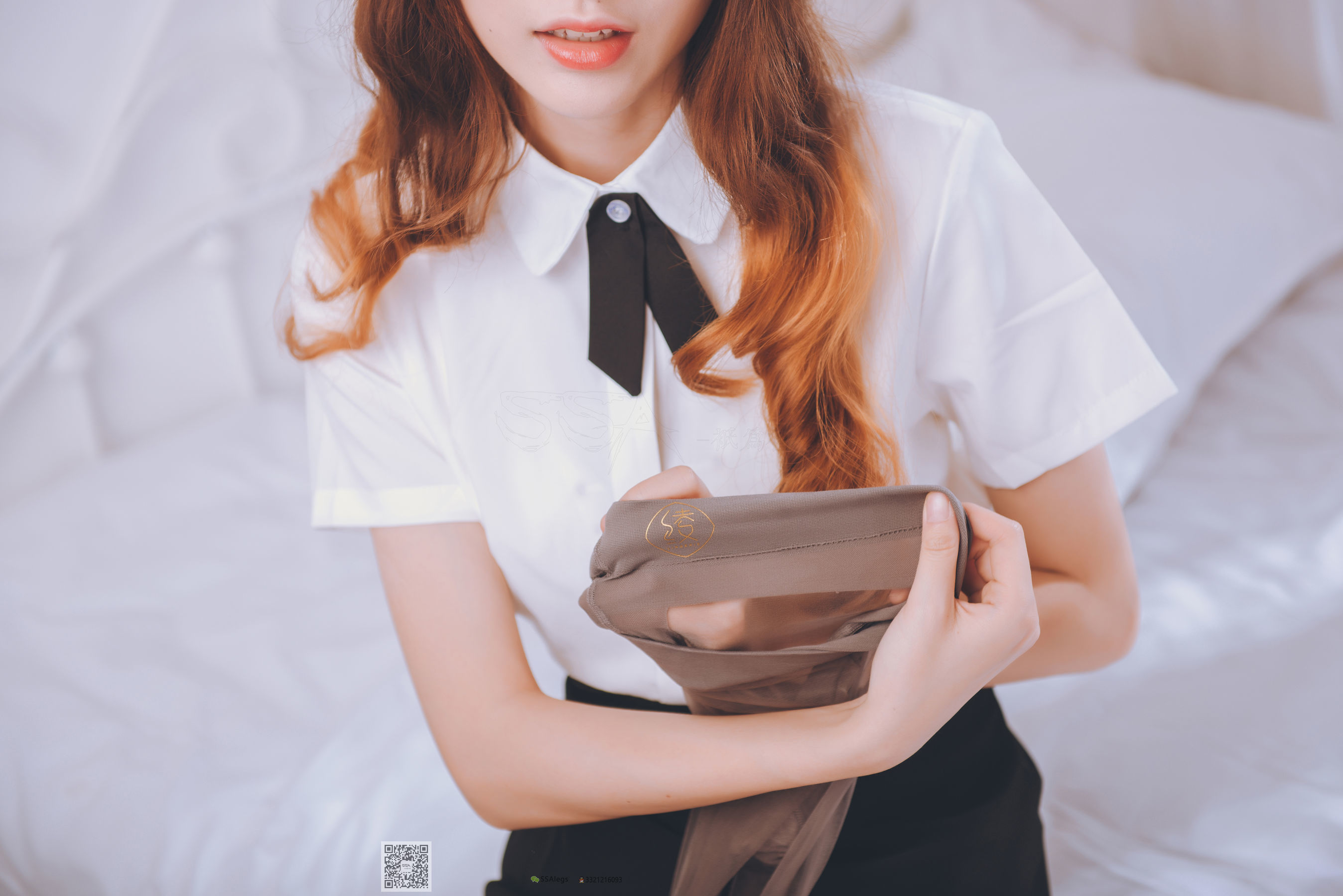 [SSA丝社]超清写真 No.020 小琪琪 女秘书闺房灰丝袜