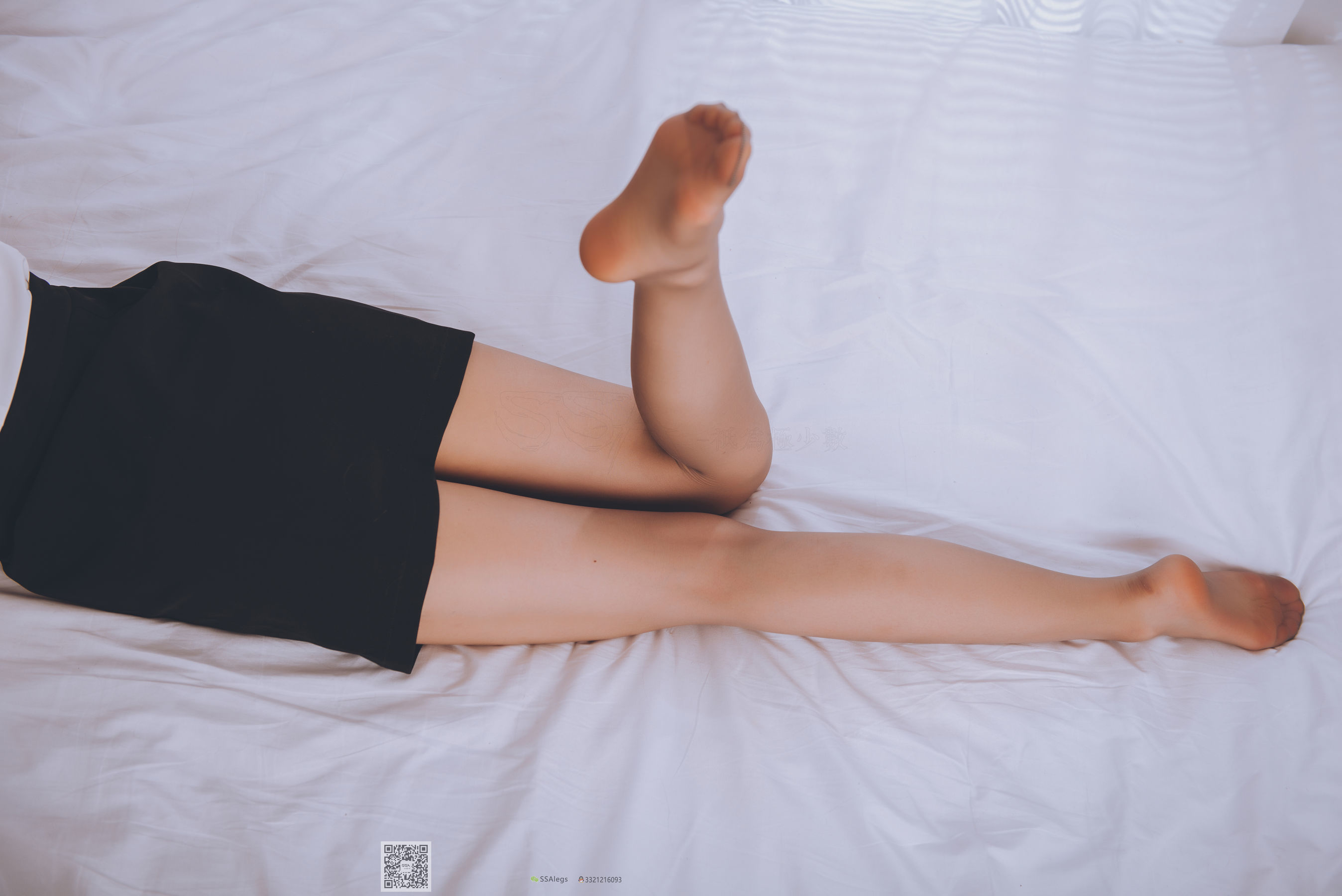 [SSA丝社]超清写真 No.020 小琪琪 女秘书闺房灰丝袜