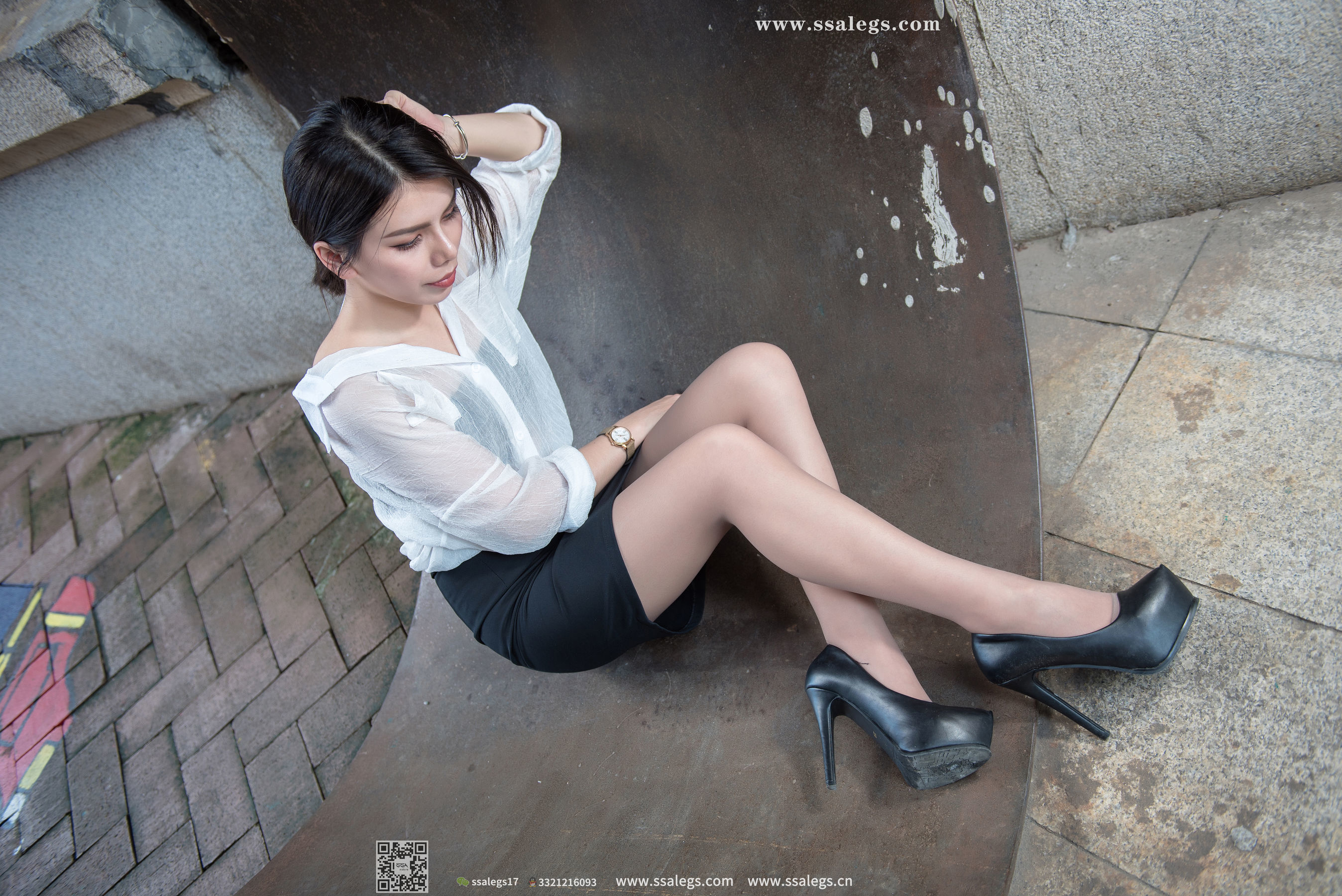 [SSA丝社]超清写真 No.021 混血美女芷沫 浪漫咖啡色丝袜
