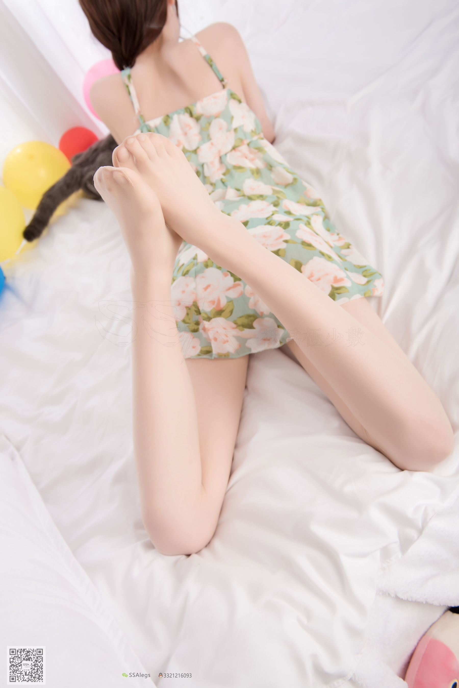 [SSA丝社]超清写真 No.022 琪琪 化身灵魂画师肉丝美足