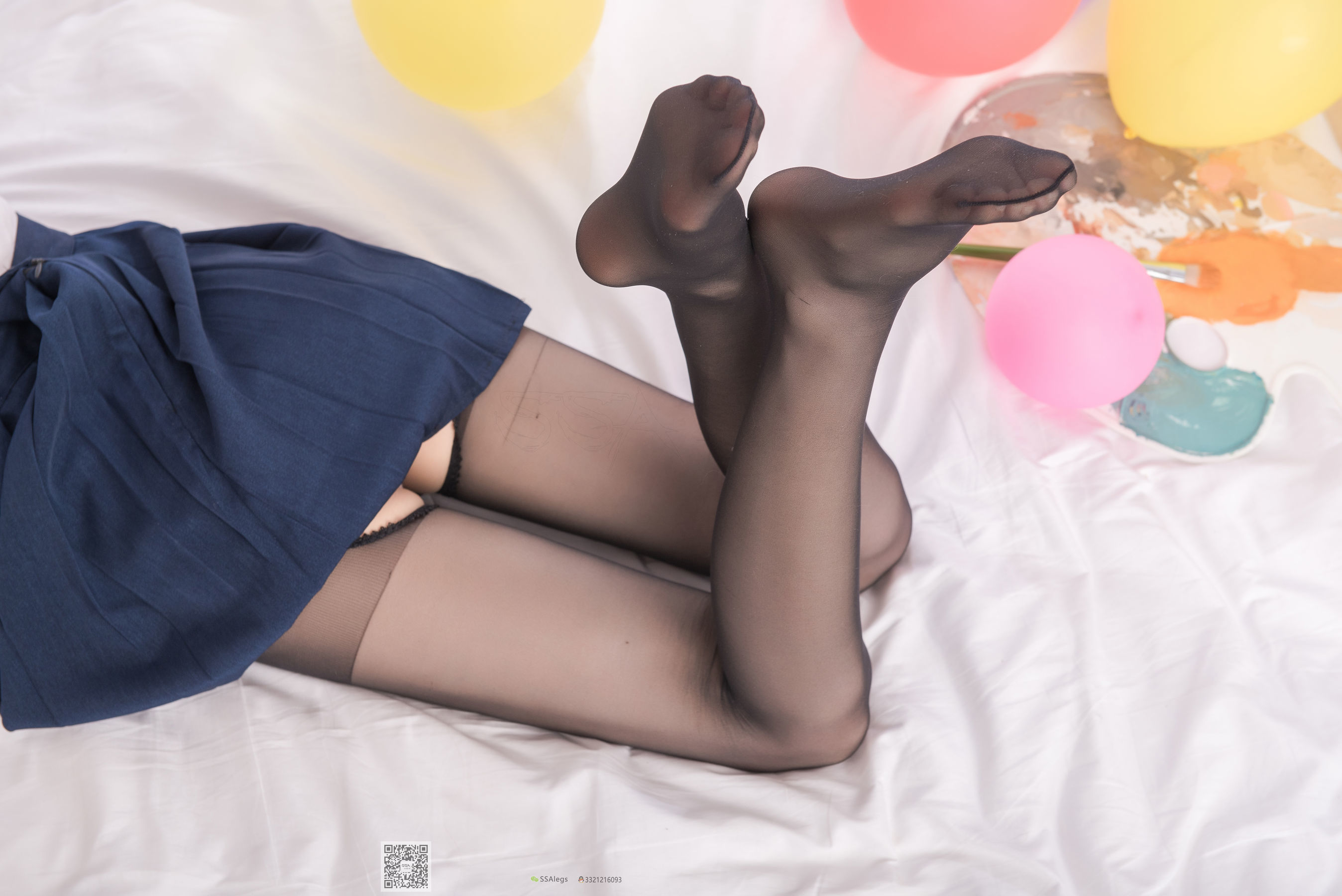 [SSA丝社]超清写真 No.023 小琪琪 笑容治愈女神琪琪的黑色开档丝袜