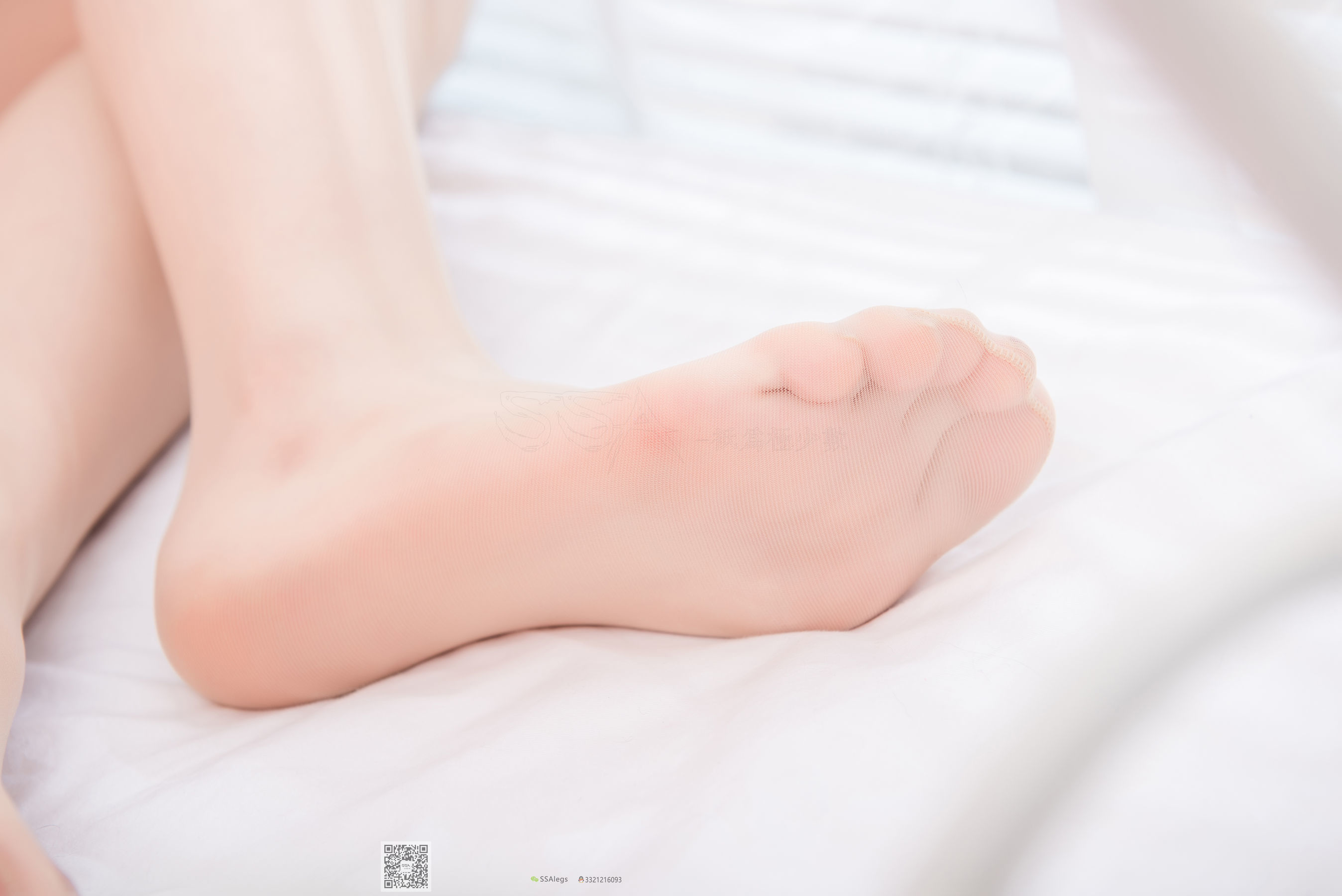 [SSA丝社]超清写真 No.027 小琪琪 肉色开档丝袜