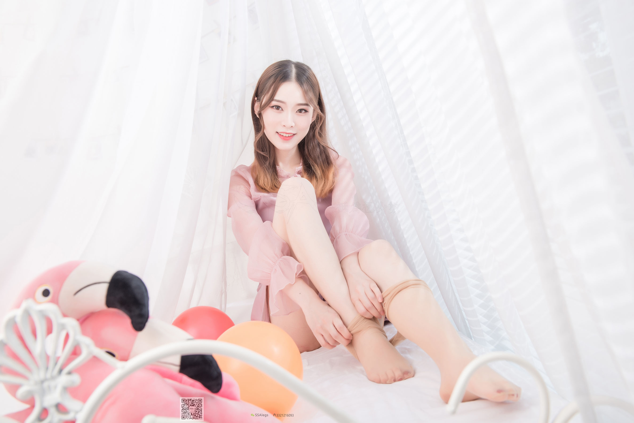 [SSA丝社]超清写真 No.027 小琪琪 肉色开档丝袜