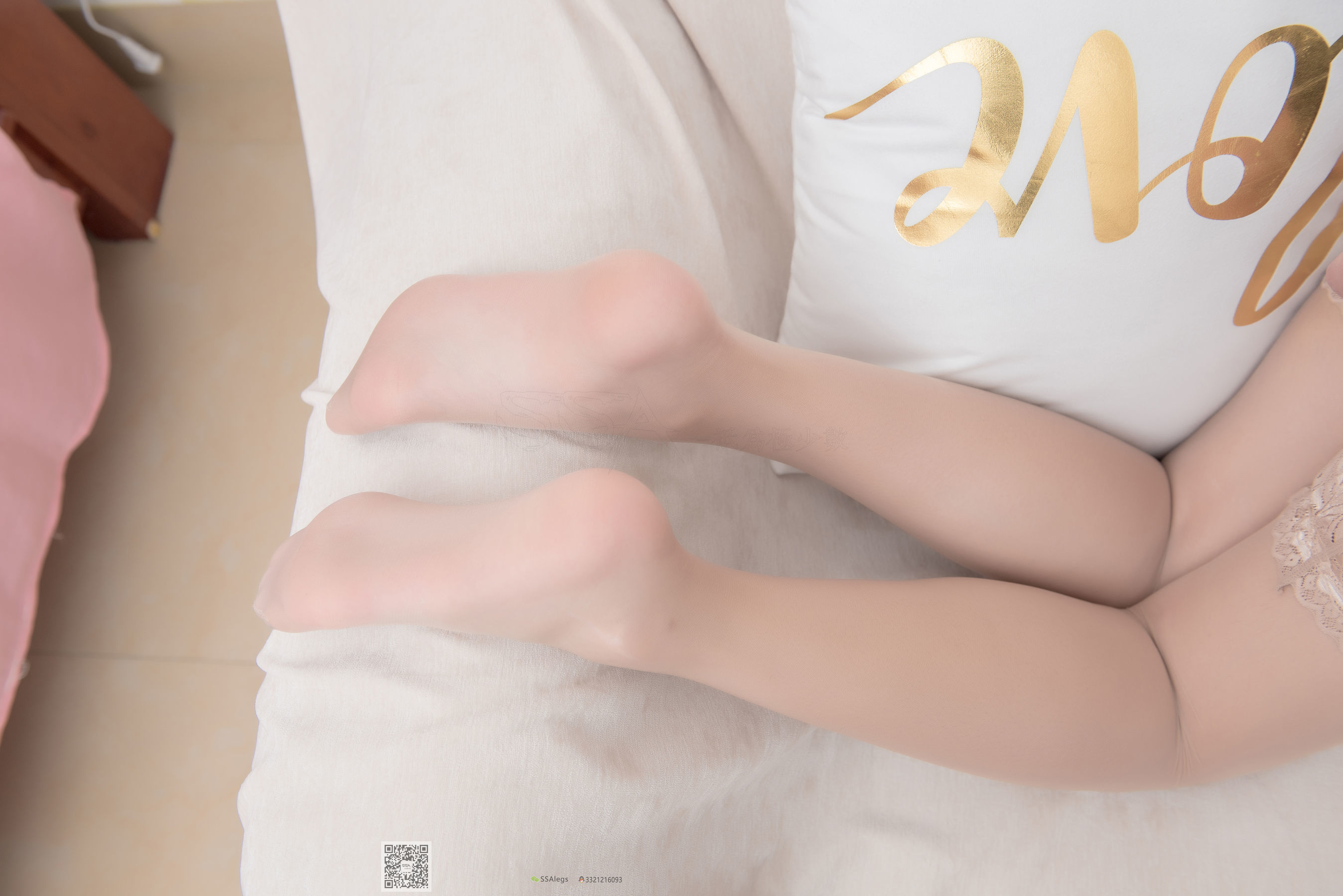 [SSA丝社]超清写真 No.031 大大 邻家美腿的长筒丝袜