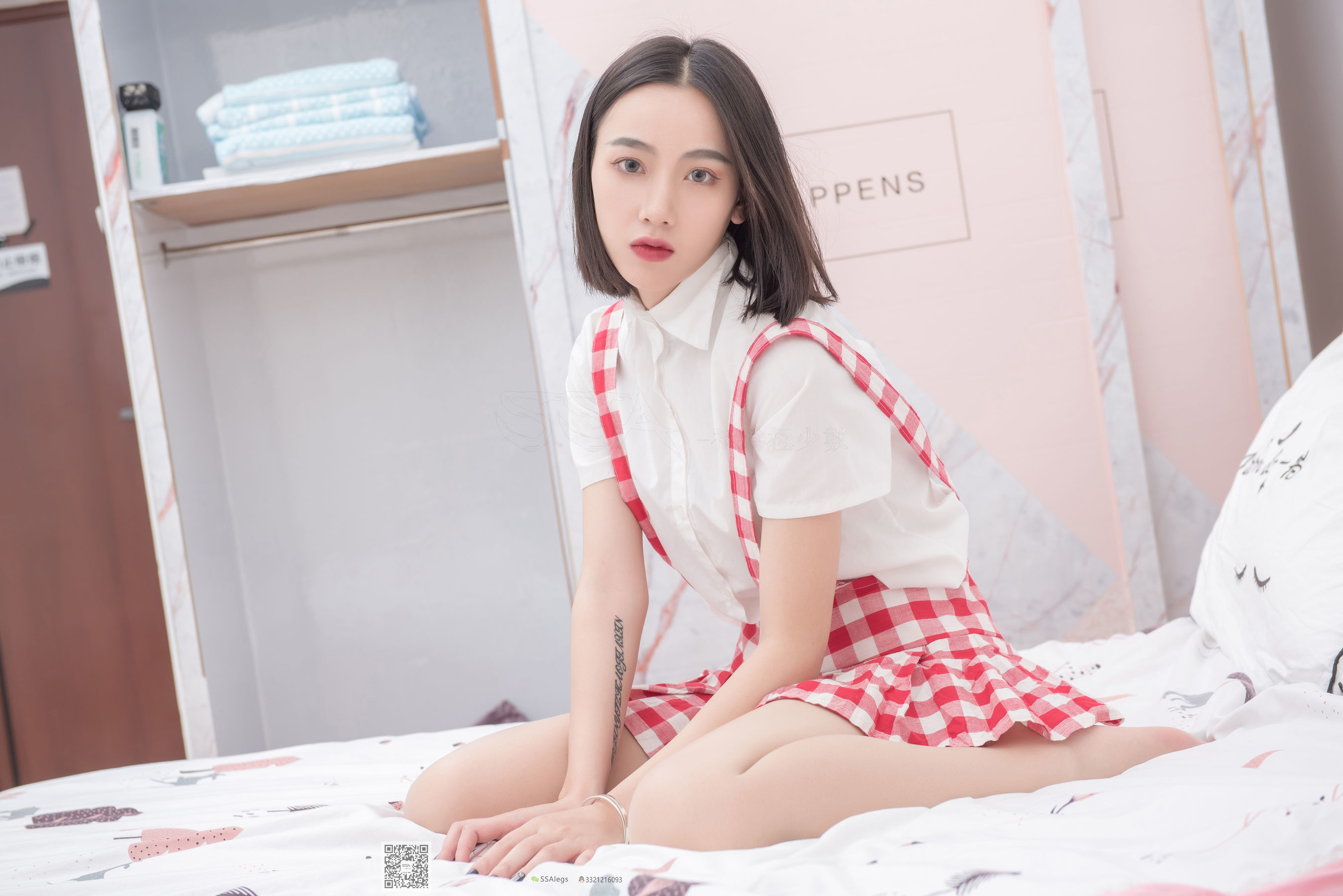 [SSA丝社]超清写真 No.033 大大 红白格子齐臀超短裙肉丝
