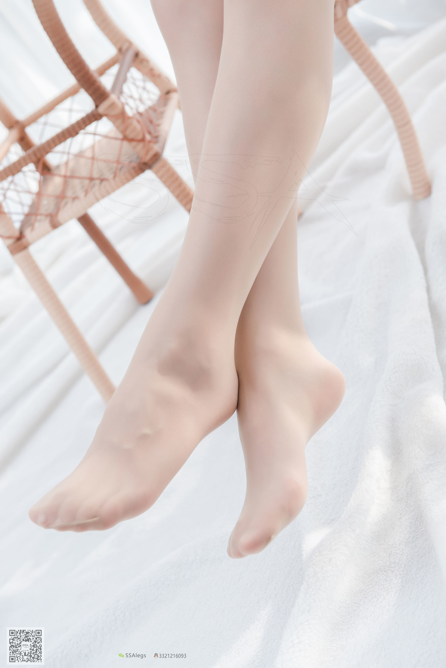 [SSA丝社]超清写真 No.046 芷沫 阳光下的混血美女同事