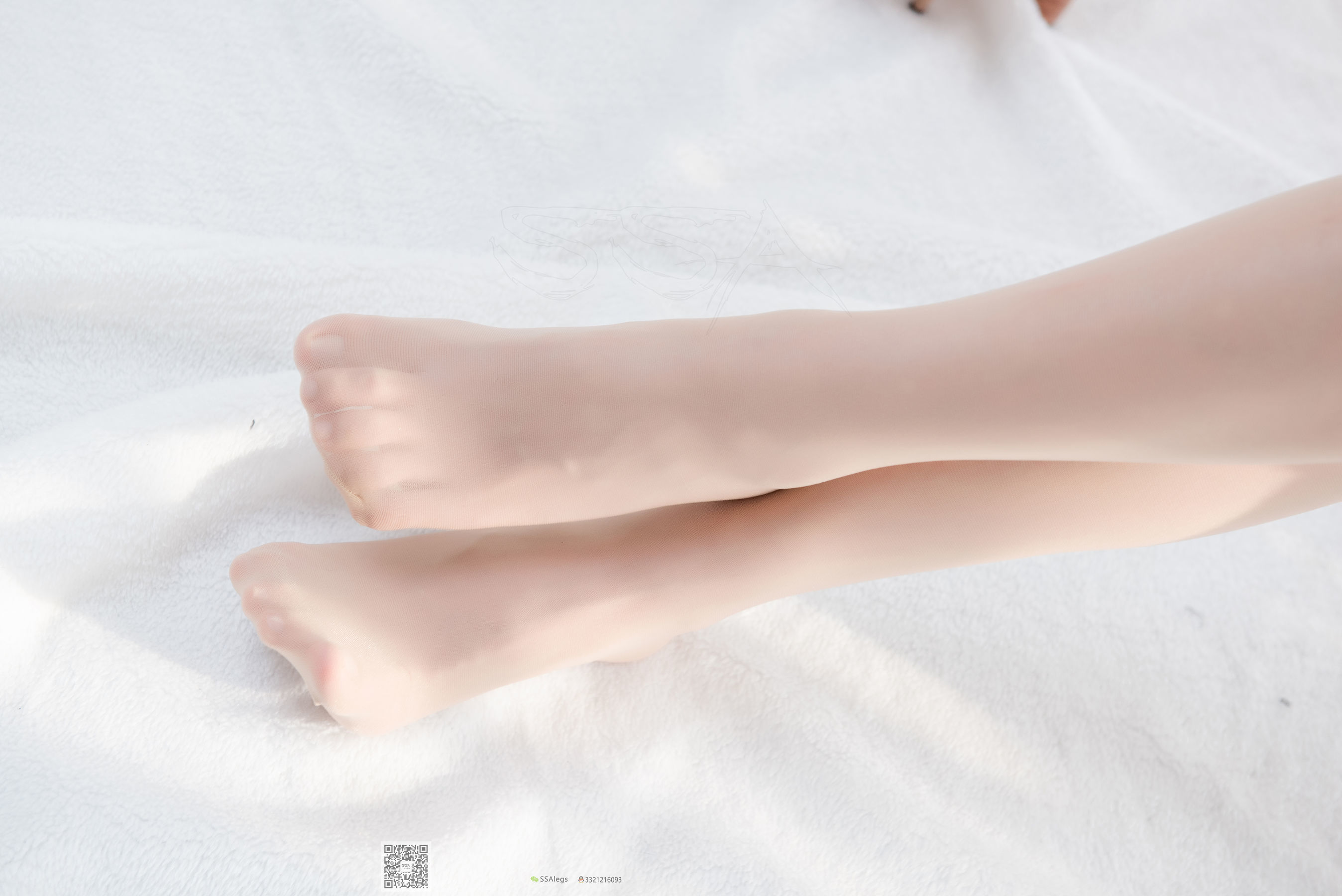 [SSA丝社]超清写真 No.046 芷沫 阳光下的混血美女同事