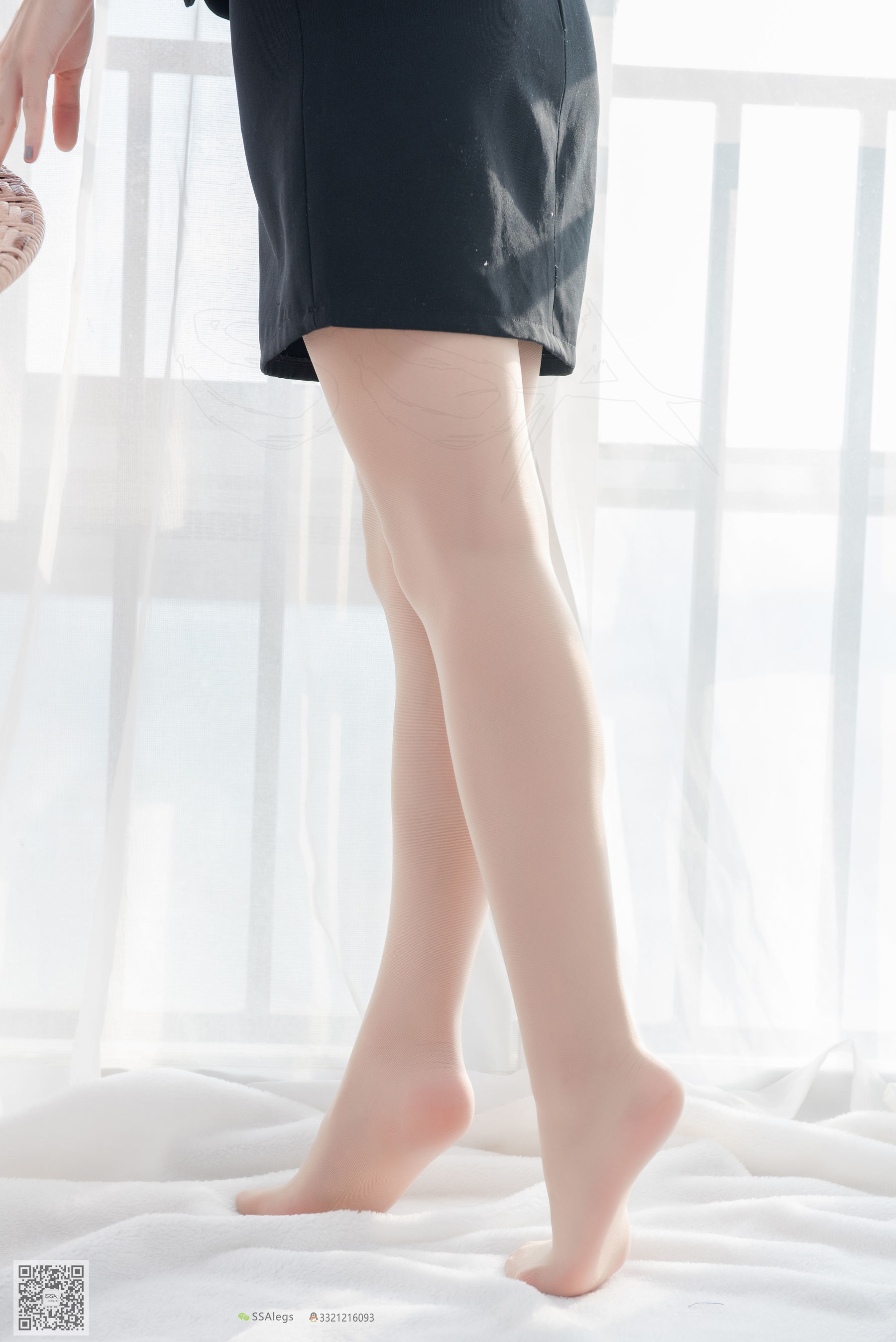 [SSA丝社]超清写真 No.046 芷沫 阳光下的混血美女同事