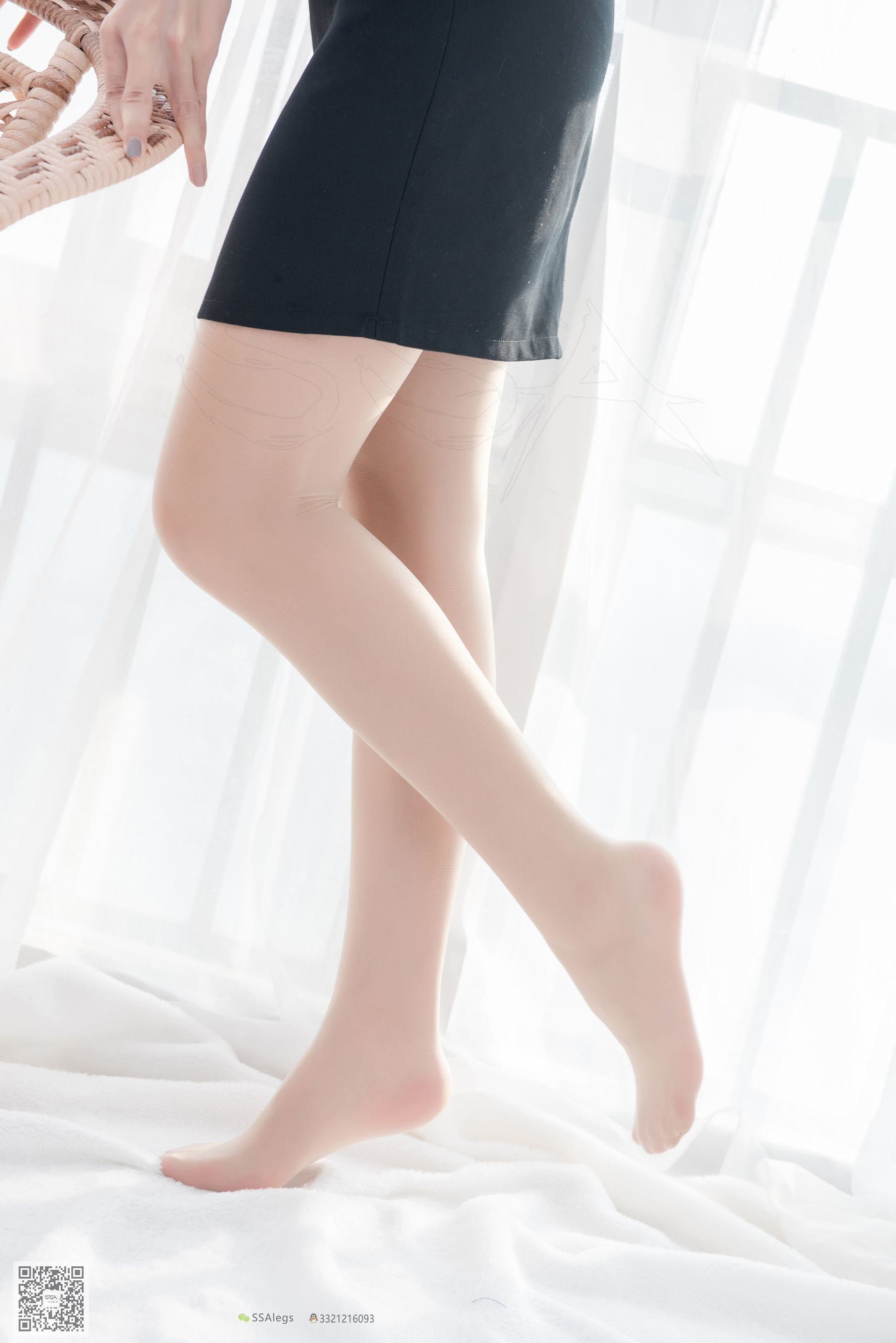 [SSA丝社]超清写真 No.046 芷沫 阳光下的混血美女同事