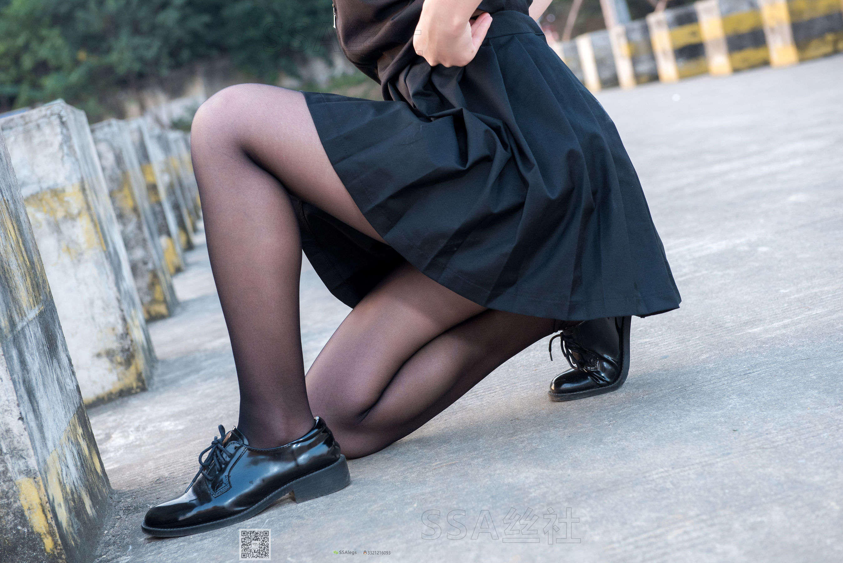 [SSA丝社]超清写真 No.049 笑容甜美小凤 逛街回家沙发小憩