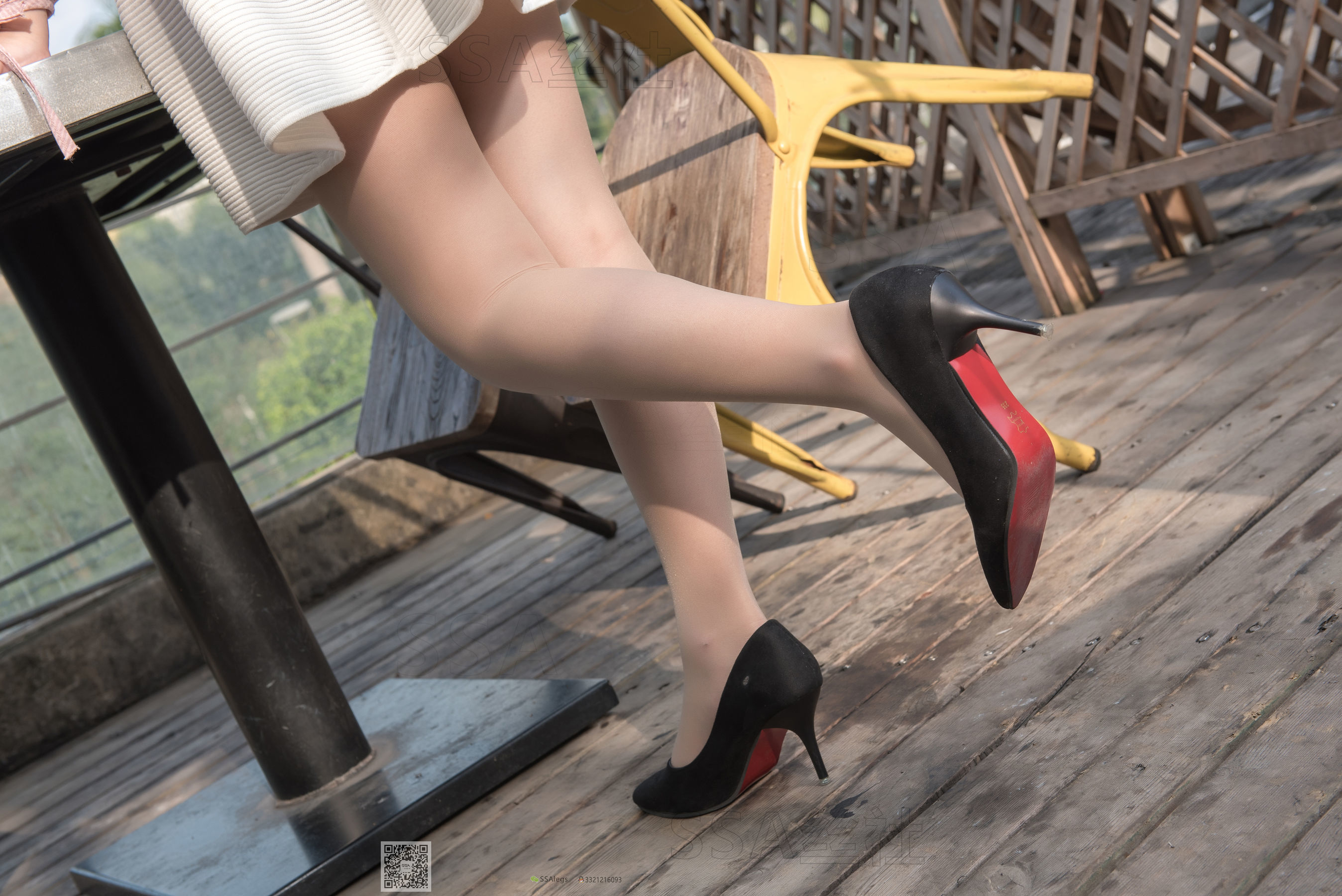 [SSA丝社]超清写真 No.052 西西 街拍小白裙