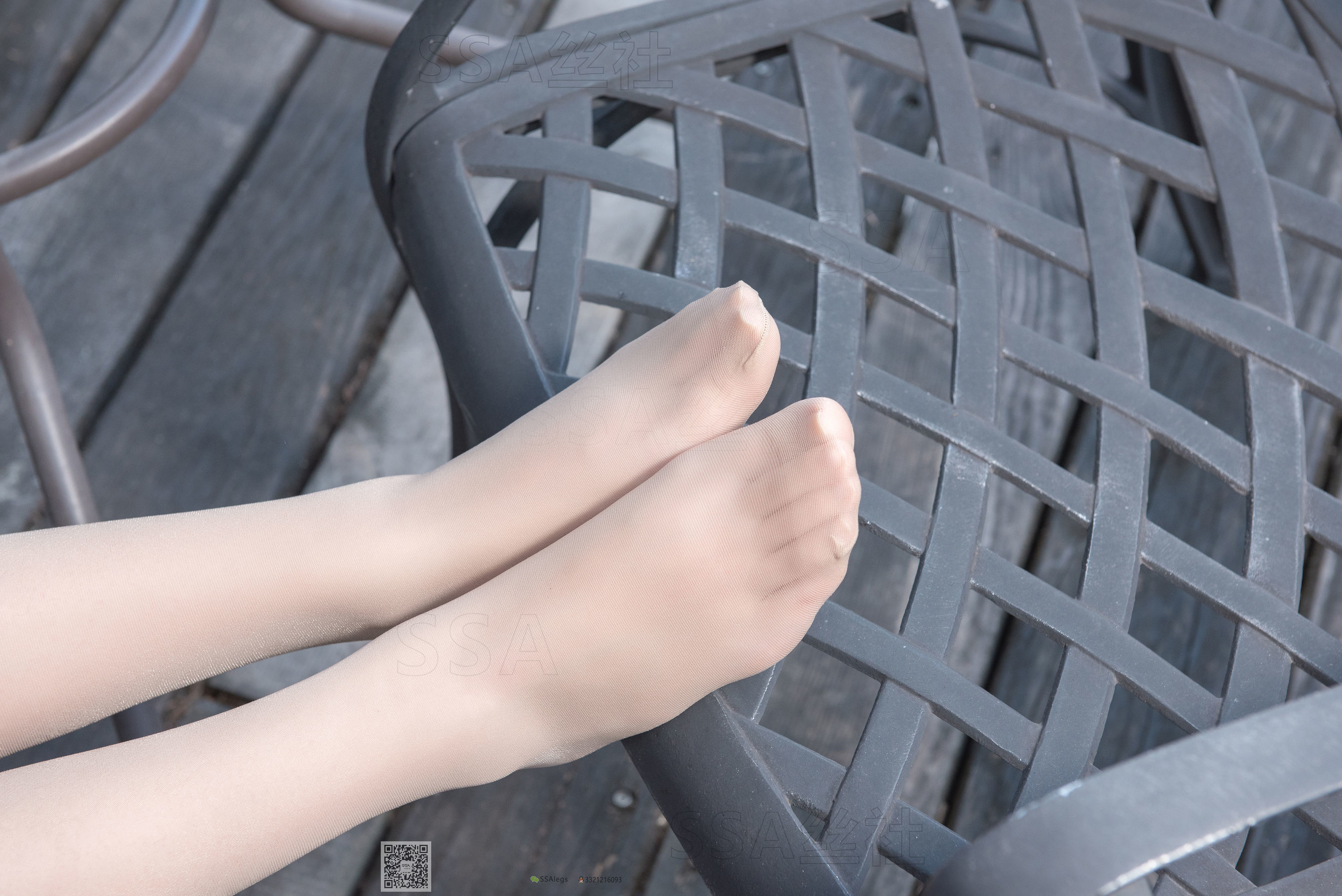 [SSA丝社]超清写真 No.052 西西 街拍小白裙