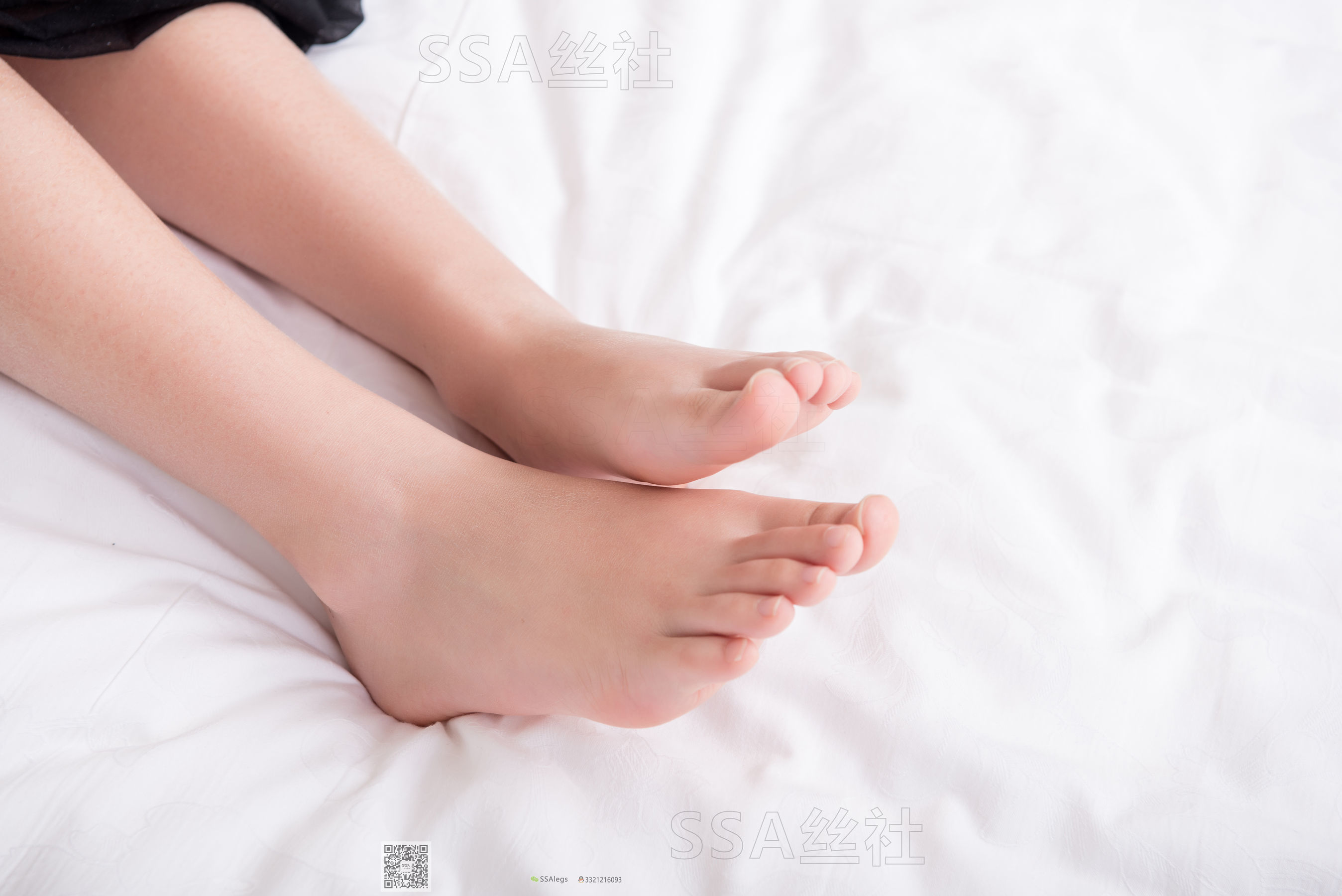 [SSA丝社]超清写真 No.064 西西 酒红性感超短裙