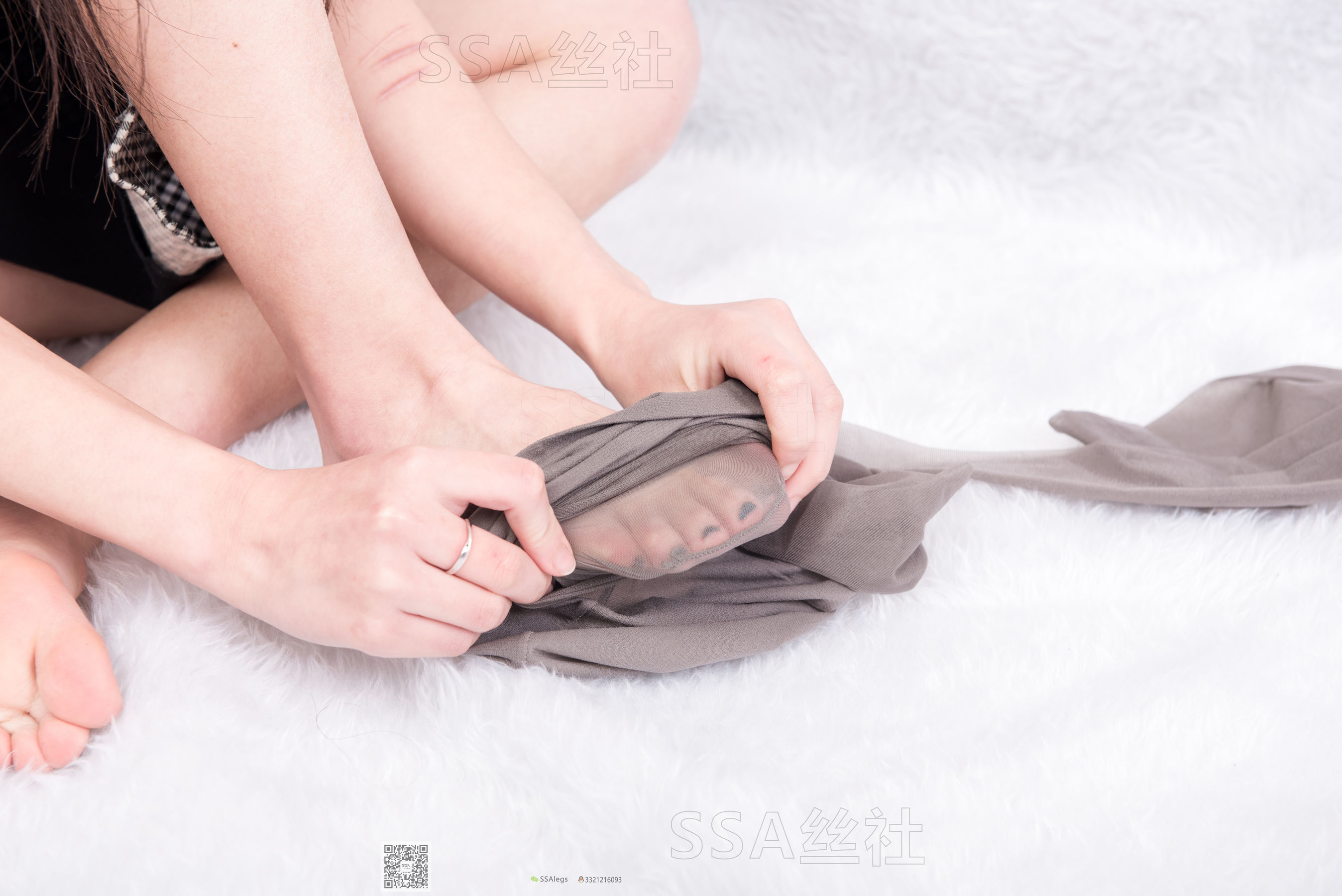 [SSA丝社]超清写真 No.075 小师妹佳佳 大玩偶