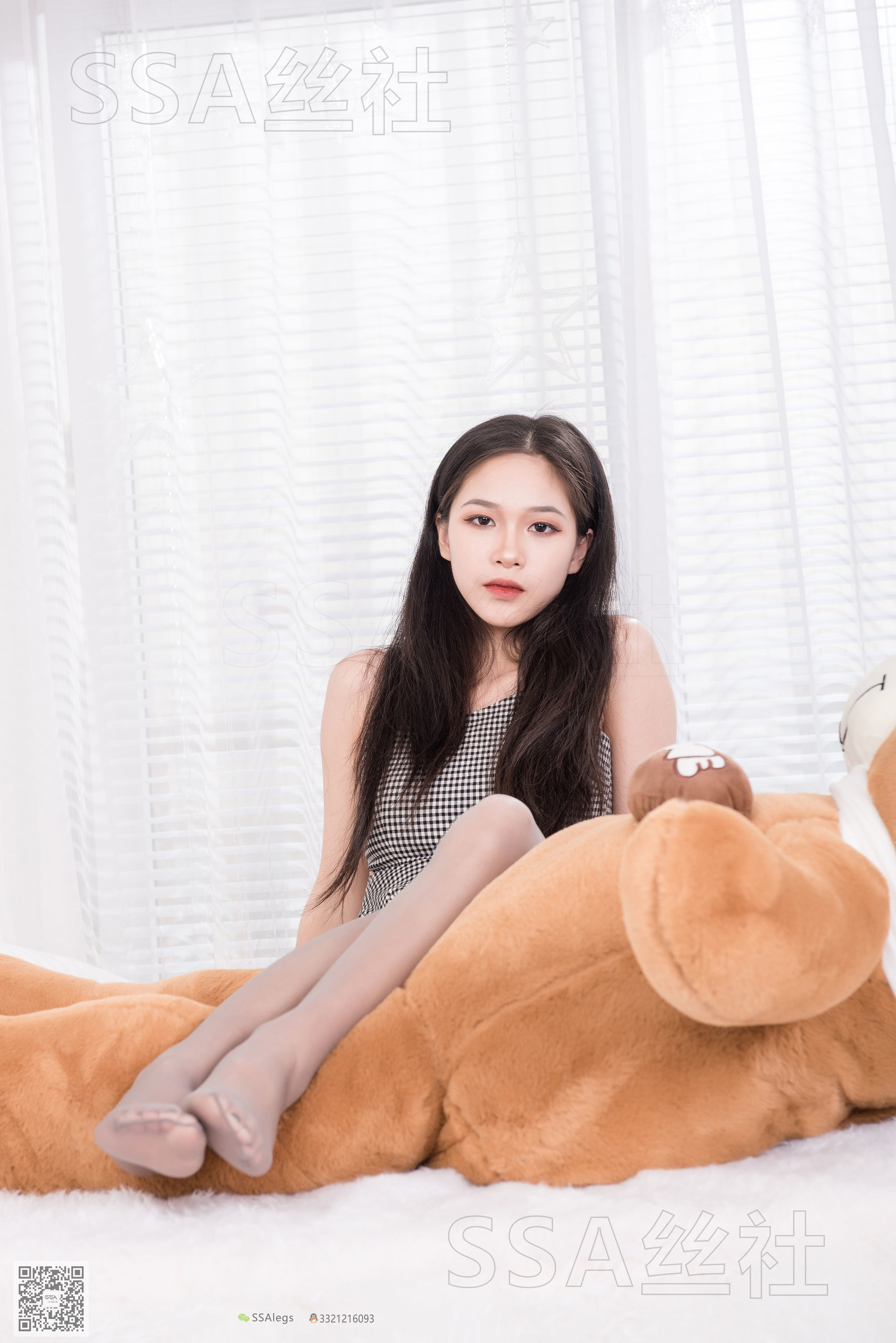 [SSA丝社]超清写真 No.075 小师妹佳佳 大玩偶