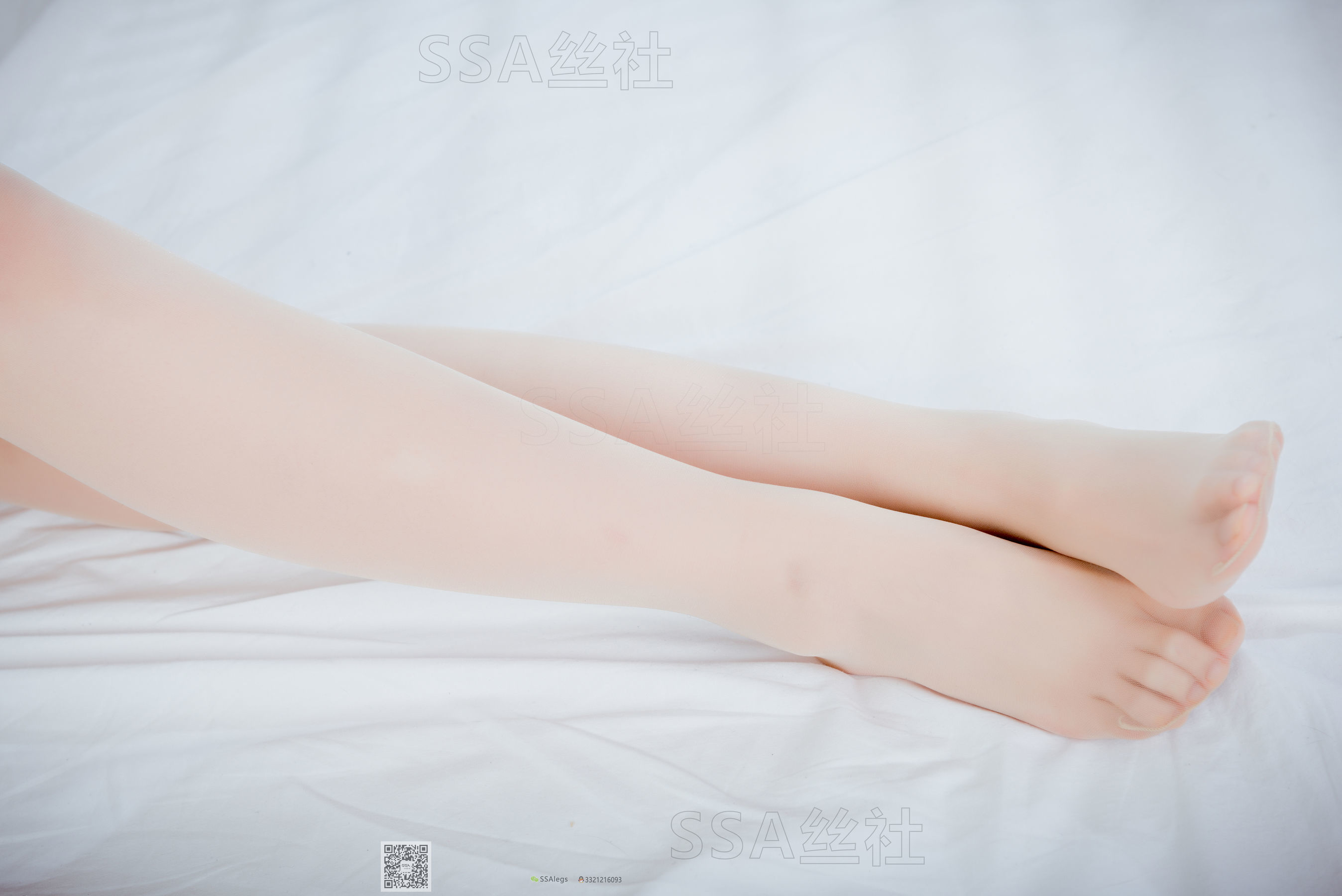 [SSA丝社]超清写真 No.079 雯雯 笑容治愈系小姐姐jk制服