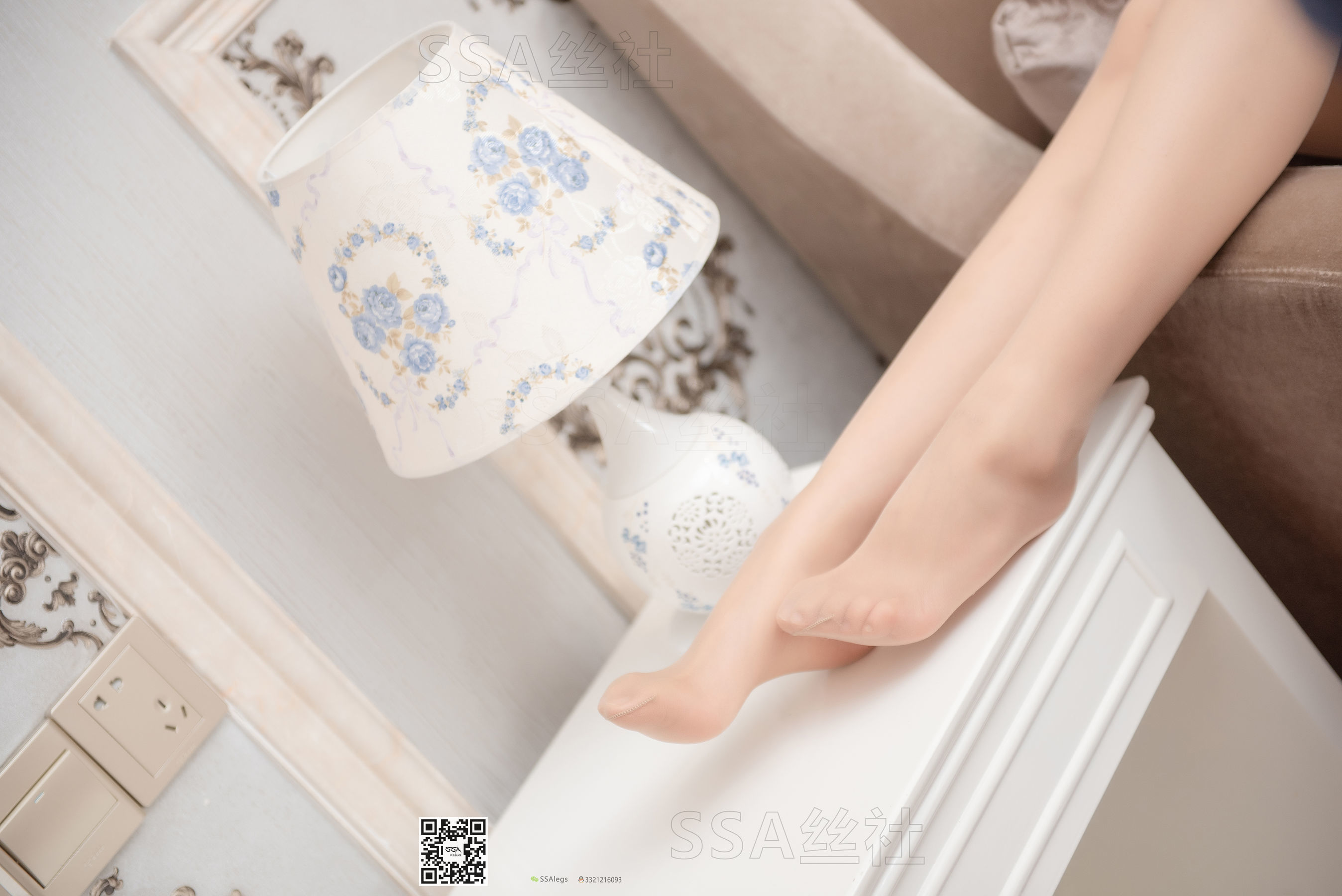 [SSA丝社]超清写真 No.084 小白 职业装