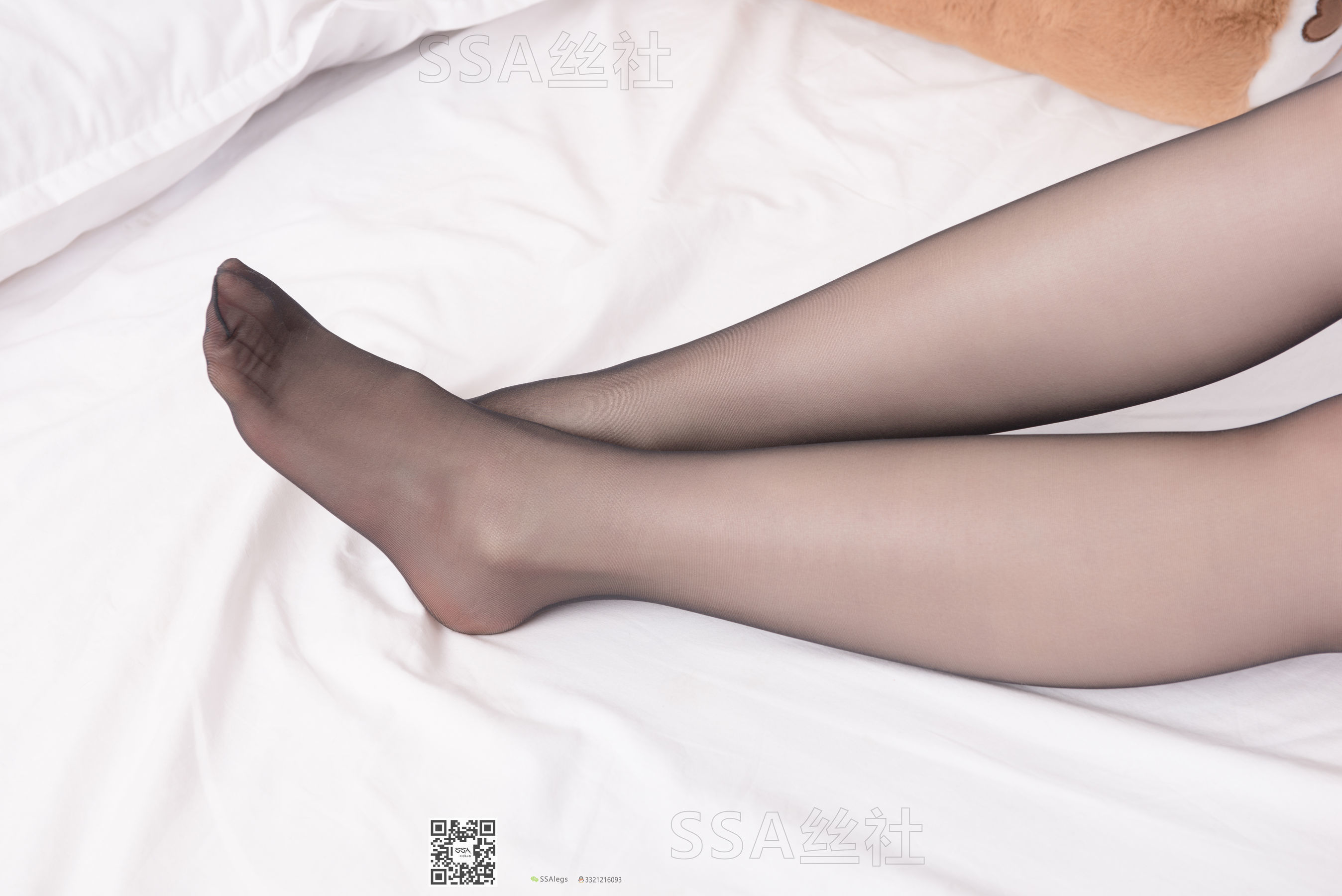 [SSA丝社]超清写真 No.093 腿模雯雯 空姐制服show