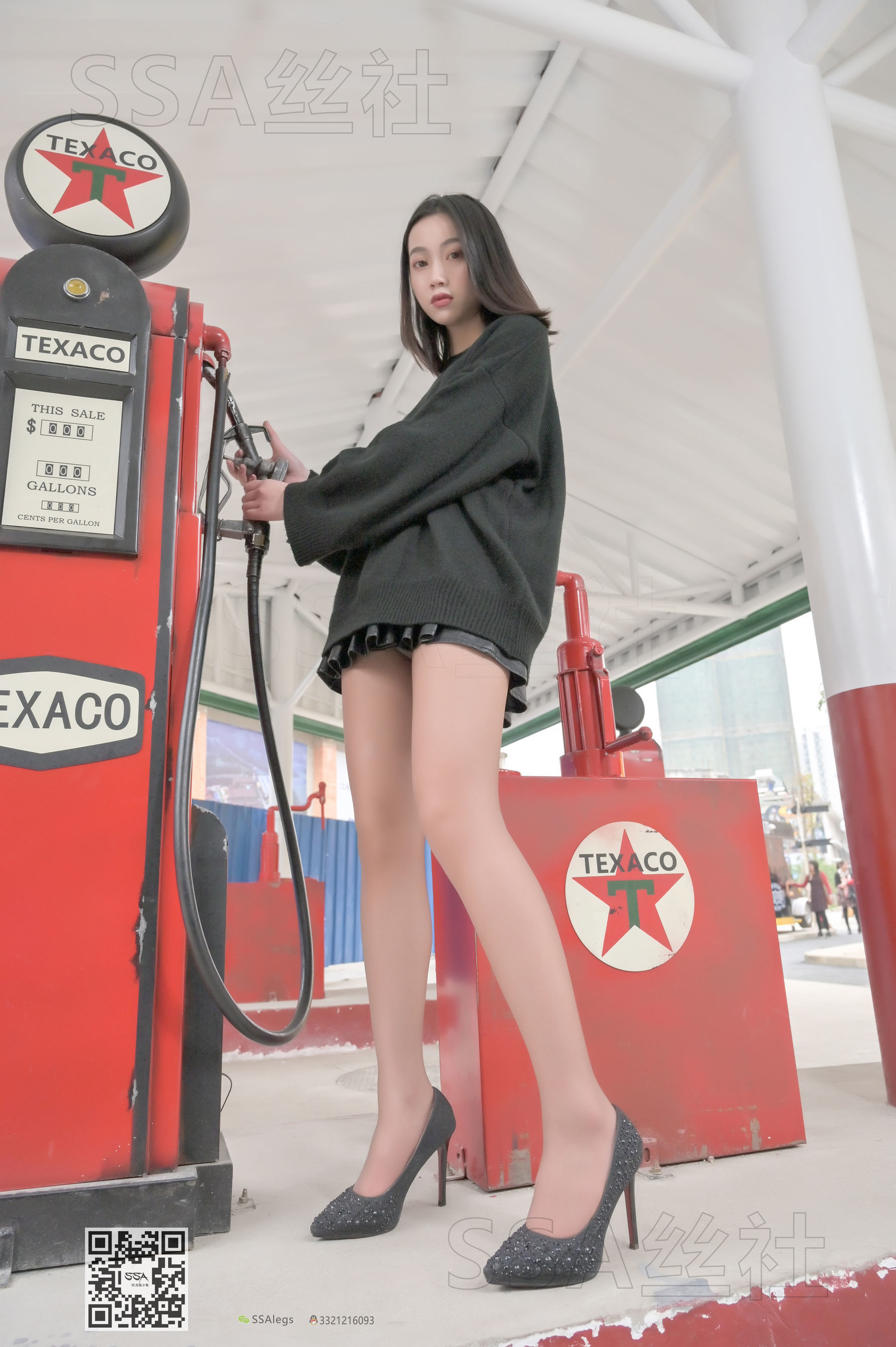 [SSA丝社]超清写真 No.094 腿模大大 街拍灰丝