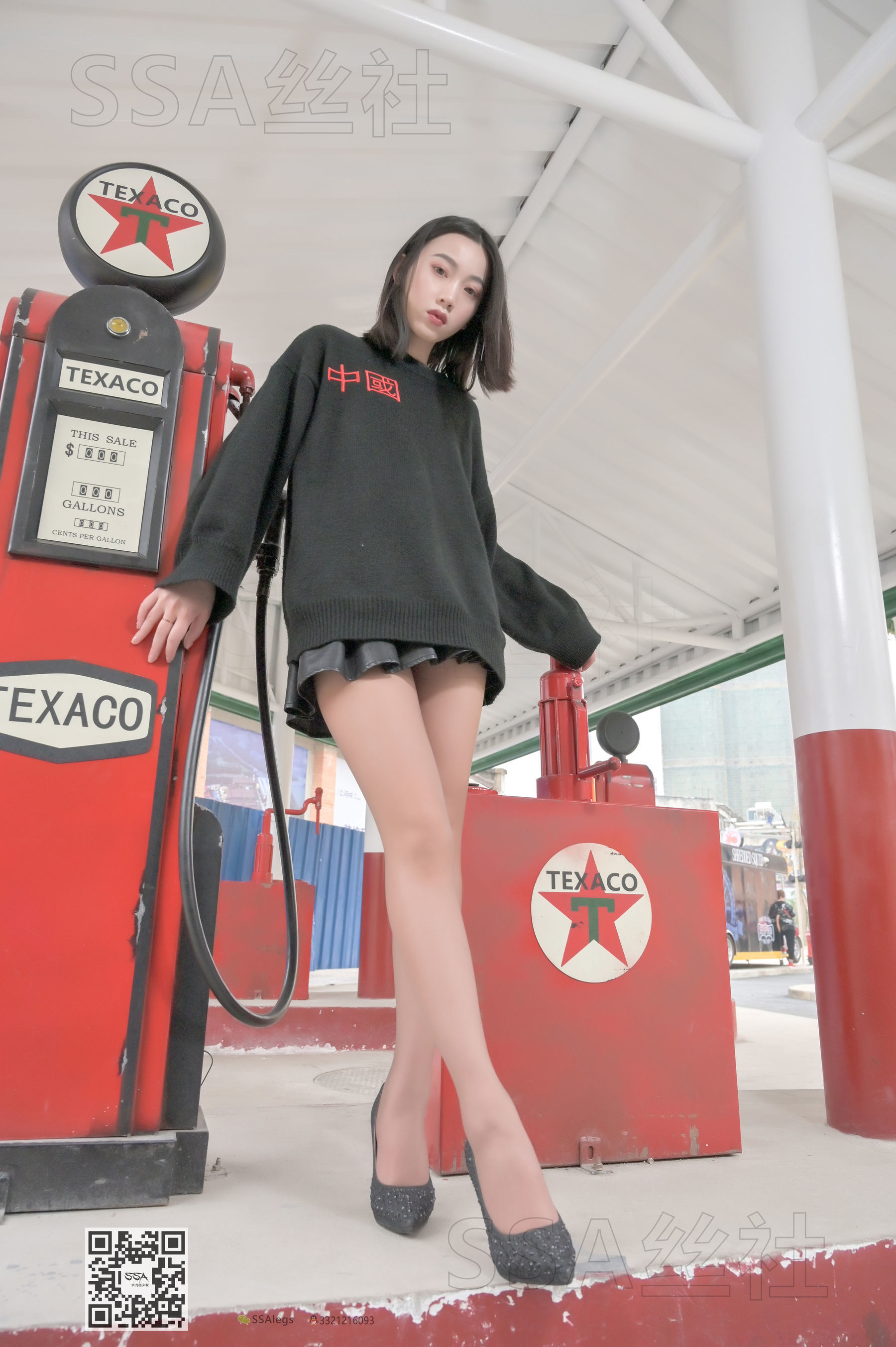 [SSA丝社]超清写真 No.094 腿模大大 街拍灰丝