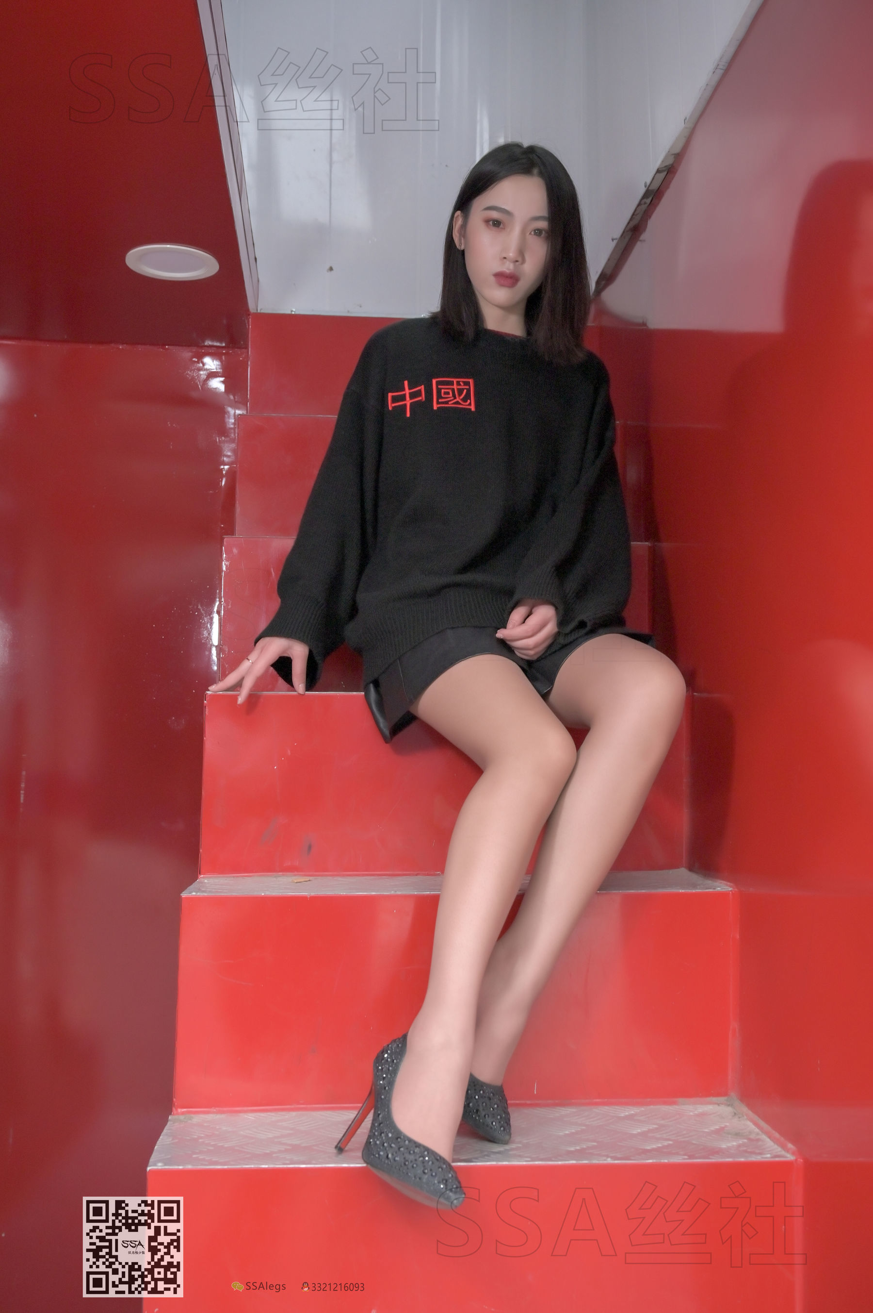 [SSA丝社]超清写真 No.094 腿模大大 街拍灰丝