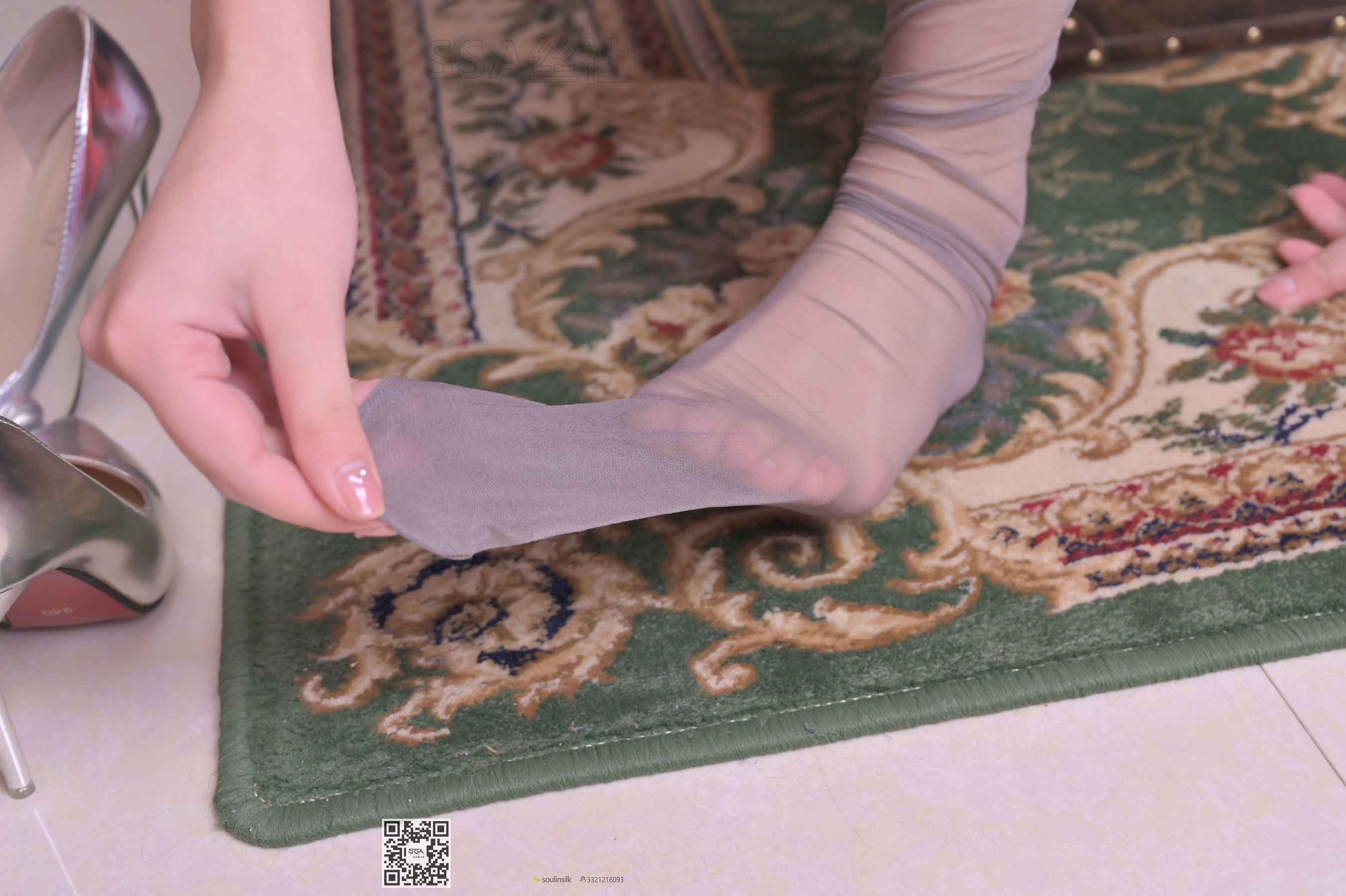 [SSA丝社]超清写真 No.100 腿模大大 妩媚脱丝特写