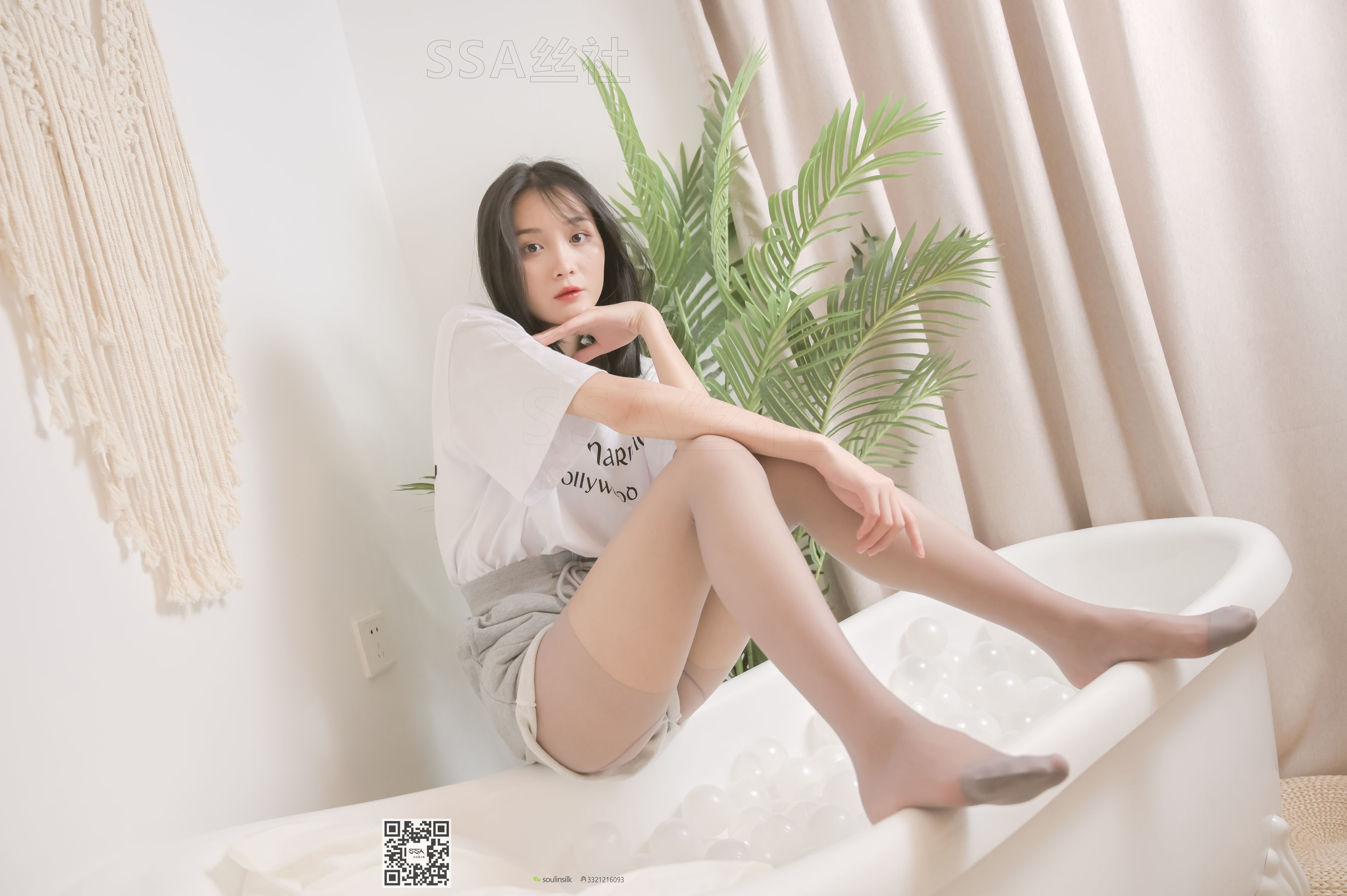 [SSA丝社]超清写真 No.103 腿模君君 每个角度都有不一样的她