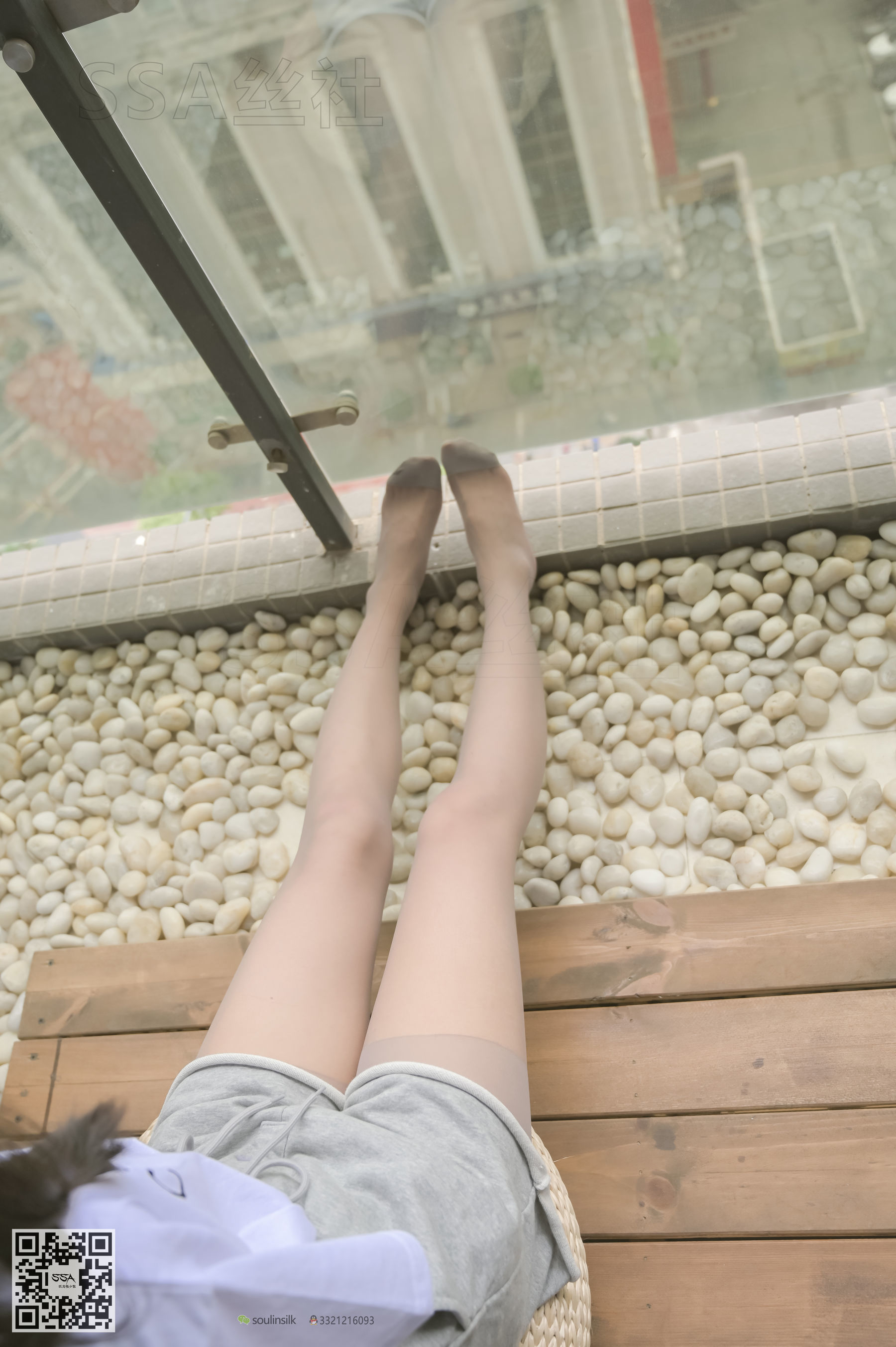 [SSA丝社]超清写真 No.103 腿模君君 每个角度都有不一样的她