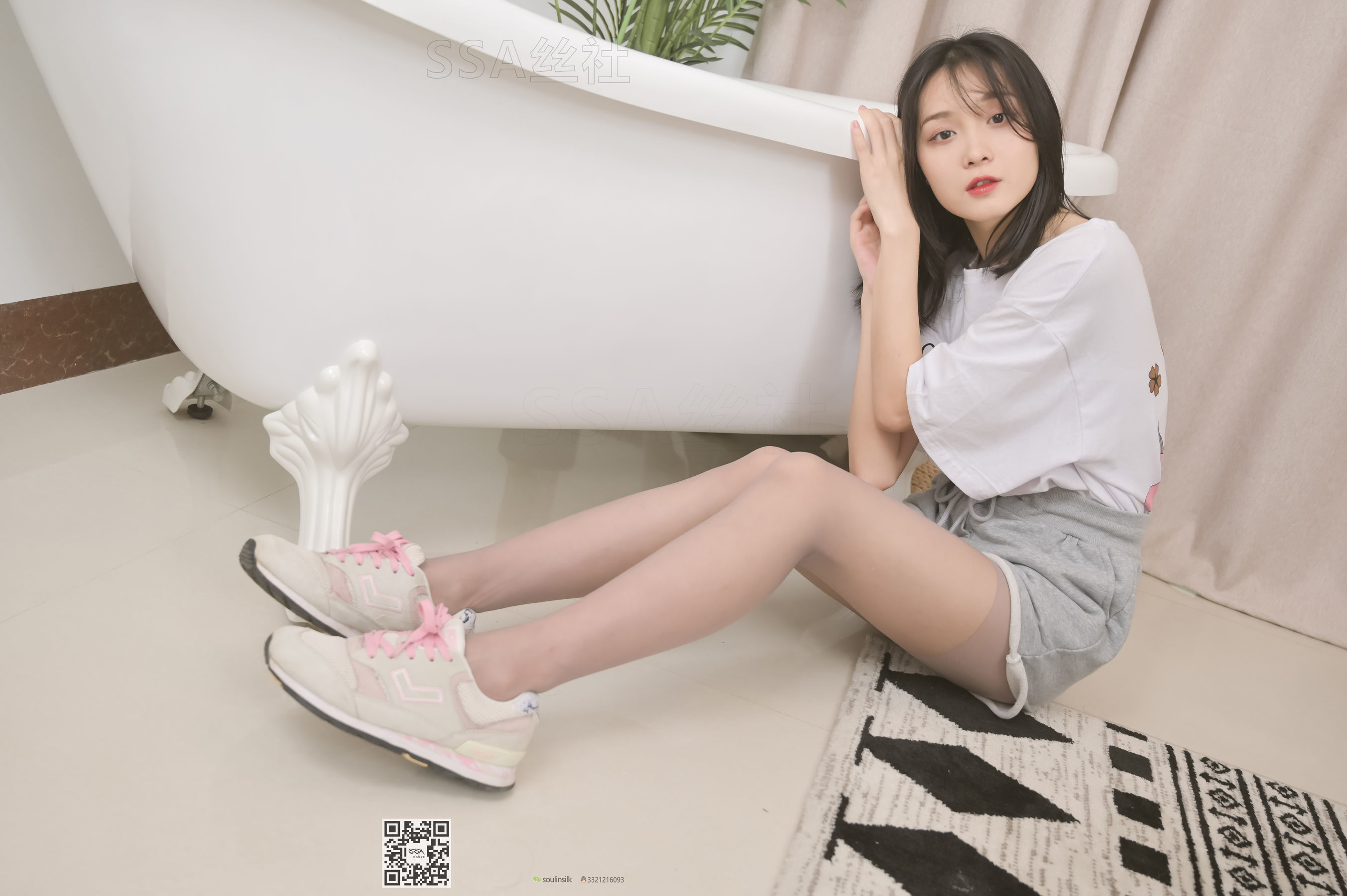[SSA丝社]超清写真 No.103 腿模君君 每个角度都有不一样的她