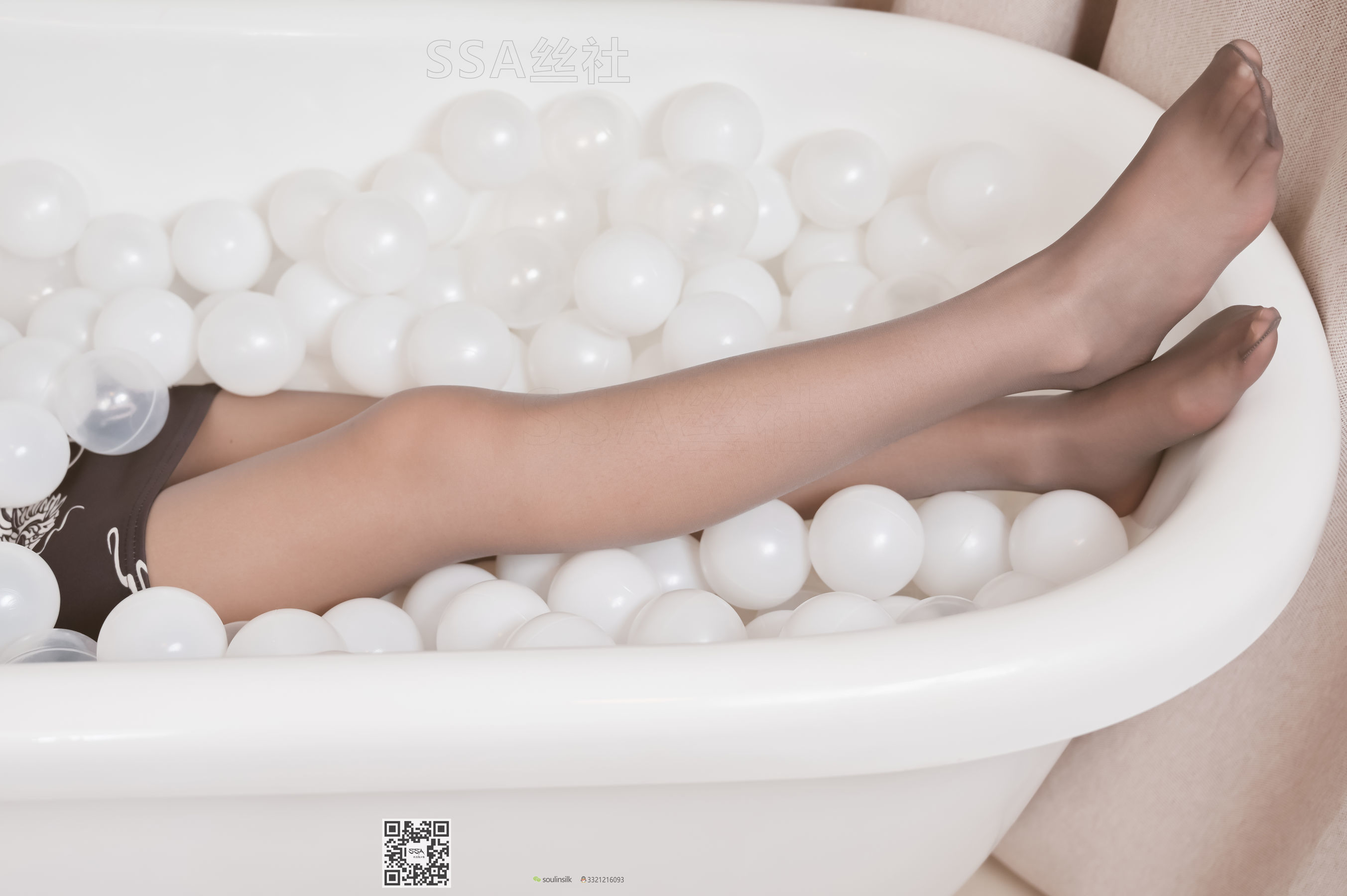 [SSA丝社]超清写真 No.105 腿模西西 超短旗袍灰丝脱丝特写