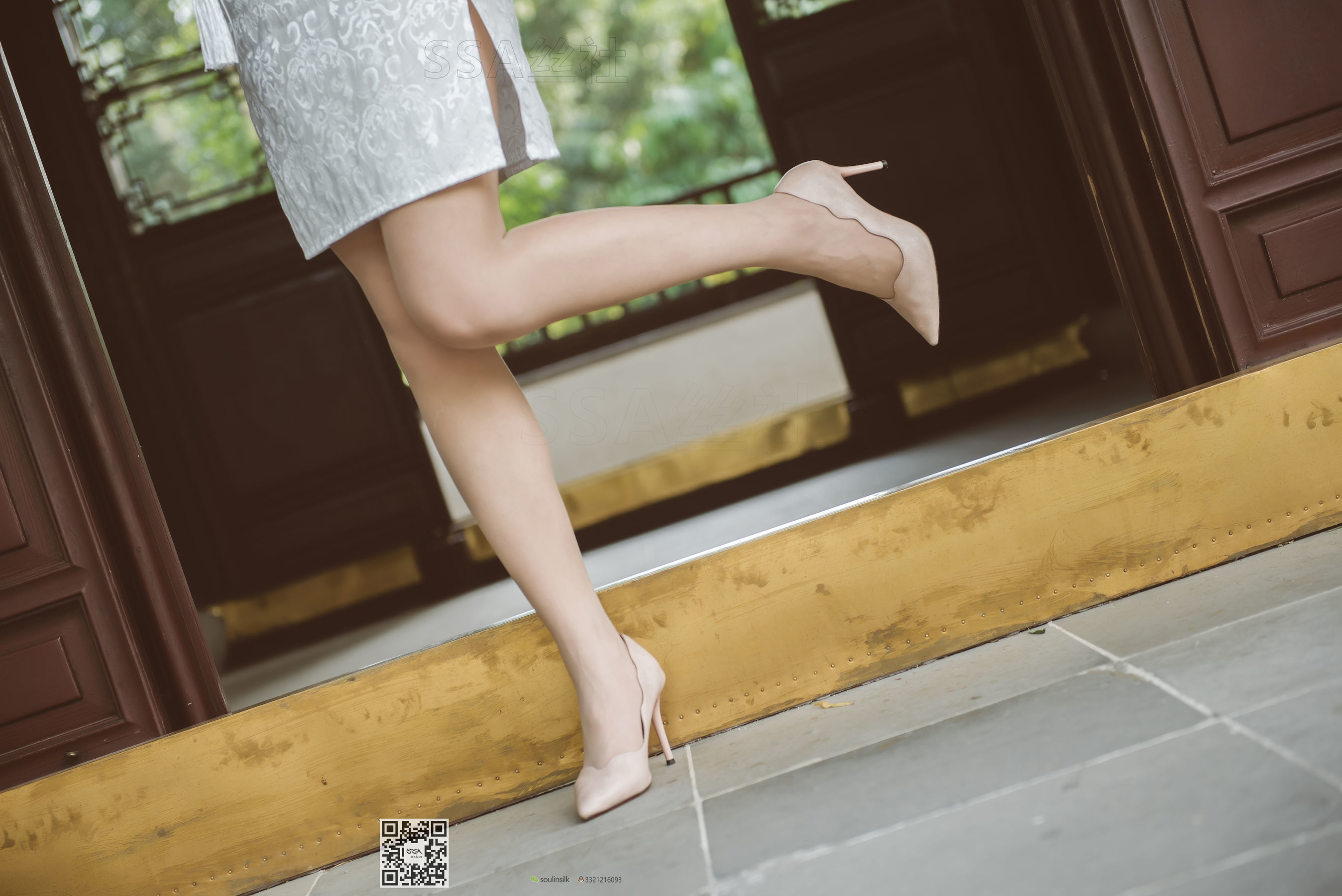[SSA丝社]超清写真 No.111 腿模君君 旗袍秀
