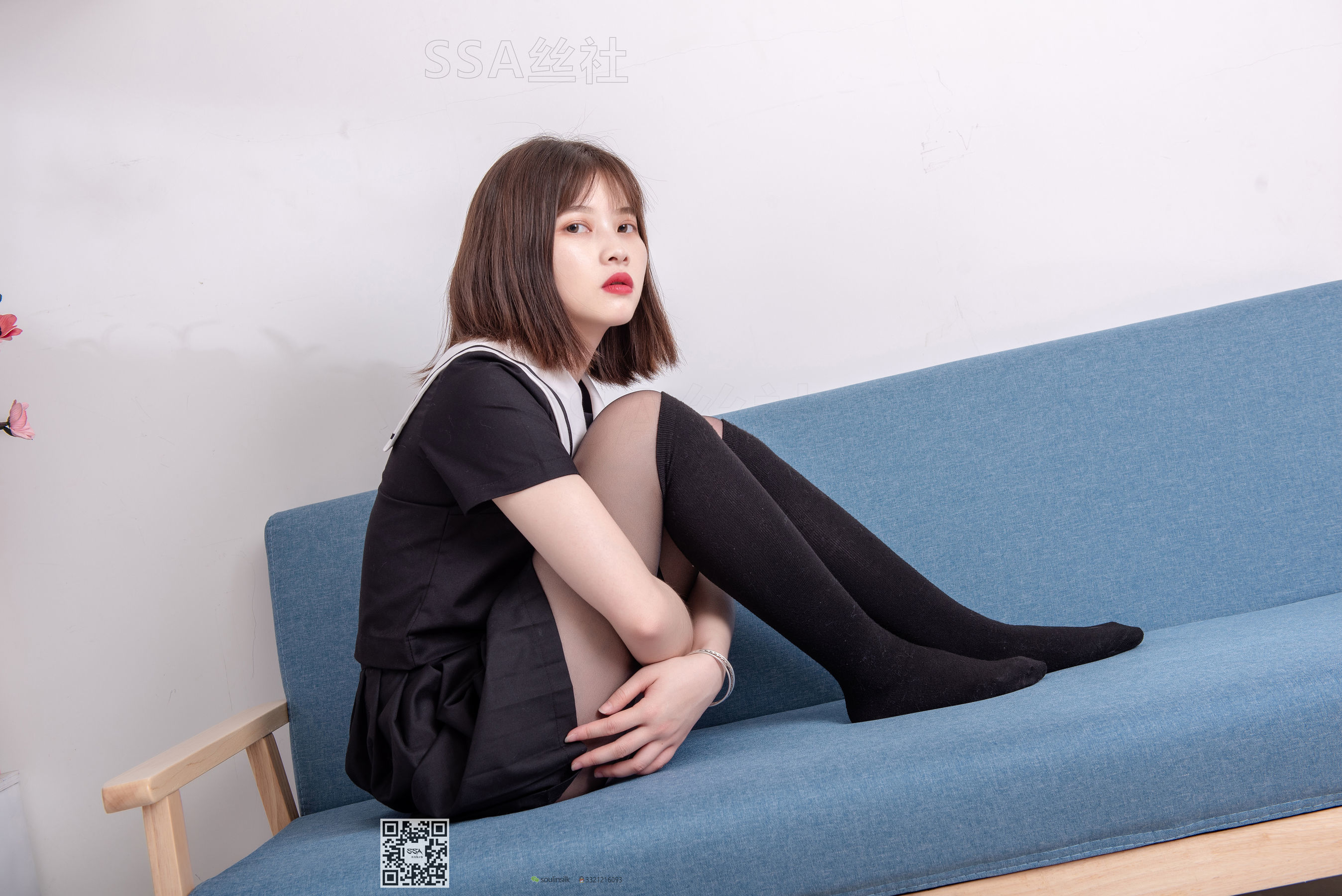 [SSA丝社]超清写真 No.113 腿模穗子 教你穿黑色系JK制服
