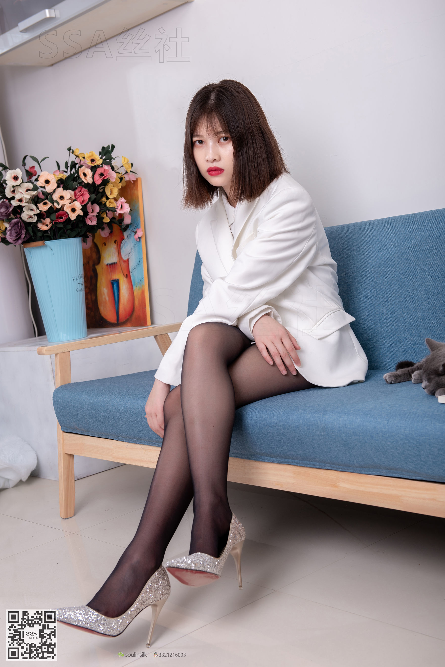 [SSA丝社]超清写真 No.119 腿模穗子 白色西装