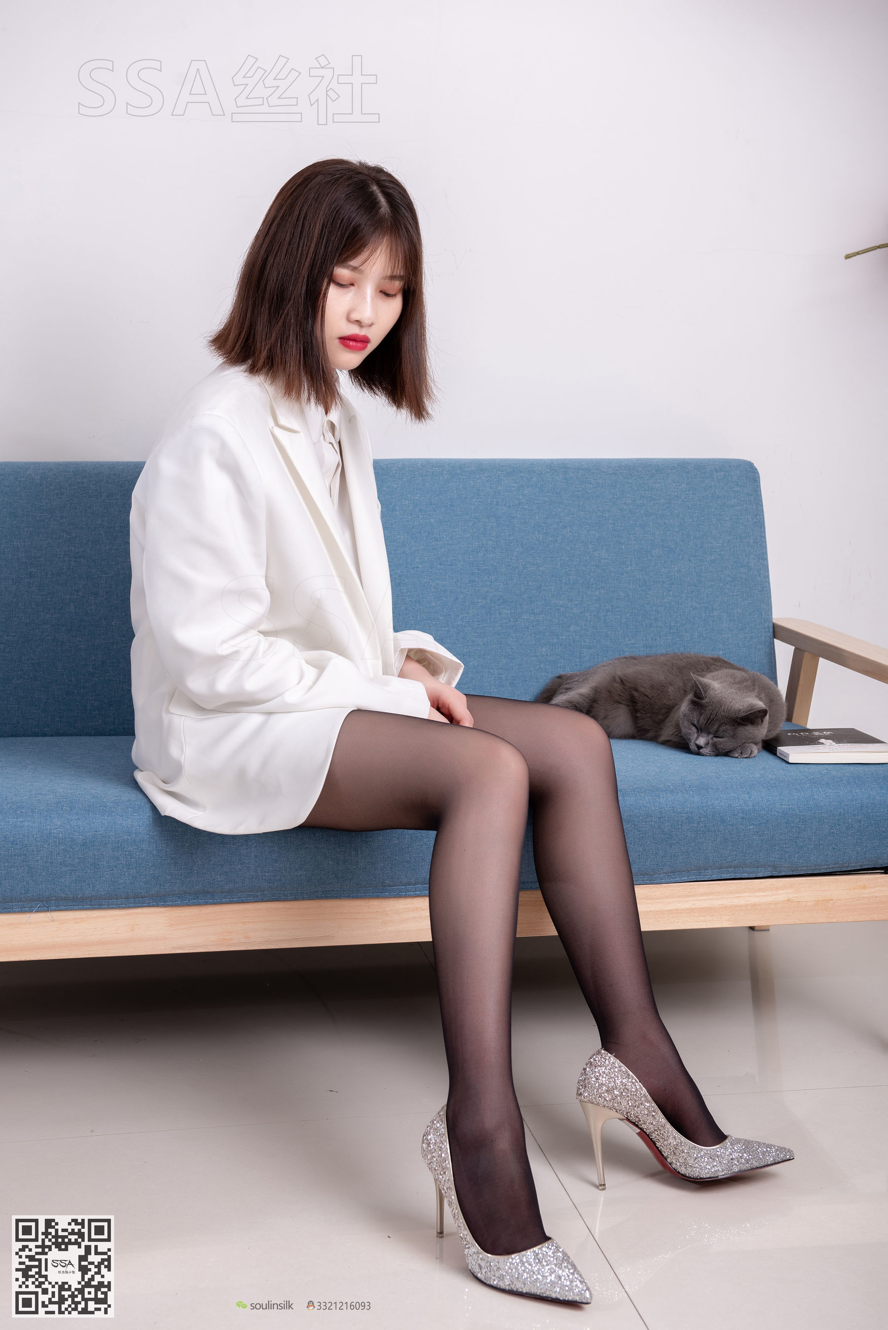 [SSA丝社]超清写真 No.119 腿模穗子 白色西装